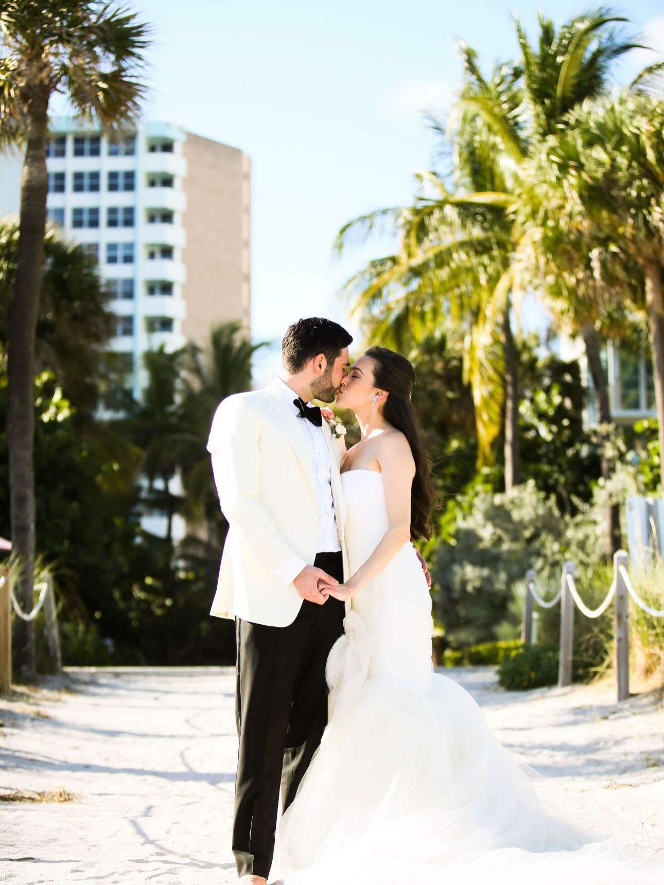 1.1.22 | Deanna & Michael - They rang in forever and four years later, it’s still their best New Year’s resolution. Happy Anniversary to a love that ages better than champagne. ✨
•
•
•
•Venue: @miamibeachedition
•Florals: @fictionevents
•Photographer: @donnanewmanphoto
•Music: @libido.band @tropics.entertainment
•Videographer: @sendereyvideo
•Bride’s Wedding Dress: @verawangbride @everafter_miami @s_bridalvalet
•Bride’s Hair Stylist: @camorosalon
•Bride’s Makeup Artist: @ttbeautyhaus
•Cake: @earthandsugar
•Party: @basementmiami
#eventplanner #miamieventplanner #southfloridaeventplanner #weddingday #miamiweddings