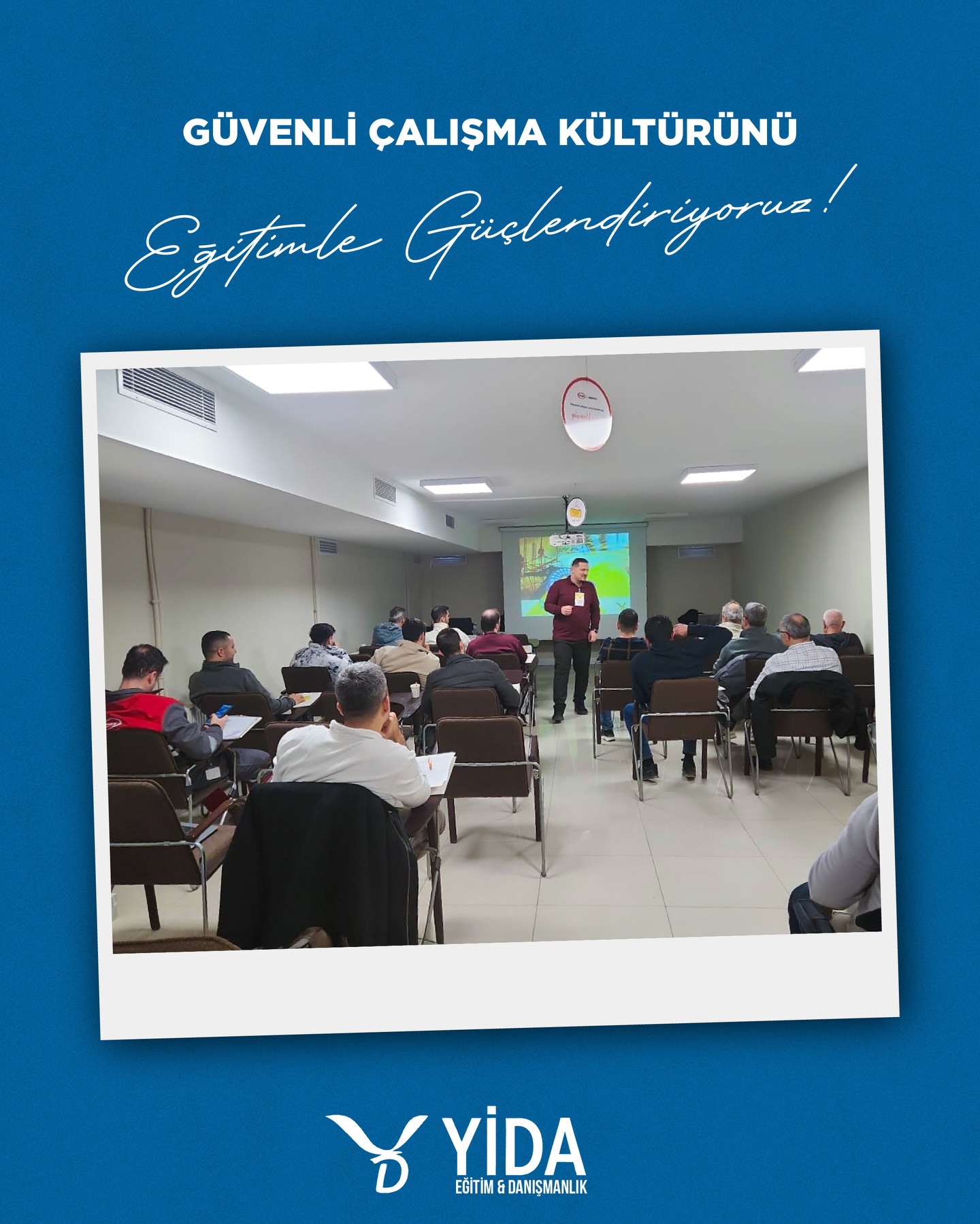 OYAK Çimento Aslan Fabrikası’nda güvenli çalışma kültürü, temel iş sağlığı ve güvenliği eğitimleriyle güçleniyor. Çalışanlarımızın sağlığını ve güvenliğini her zaman önceliğimiz olarak görüyor, sürdürülebilir ve bilinçli bir çalışma ortamı için eğitimlerimize kararlılıkla devam ediyoruz.