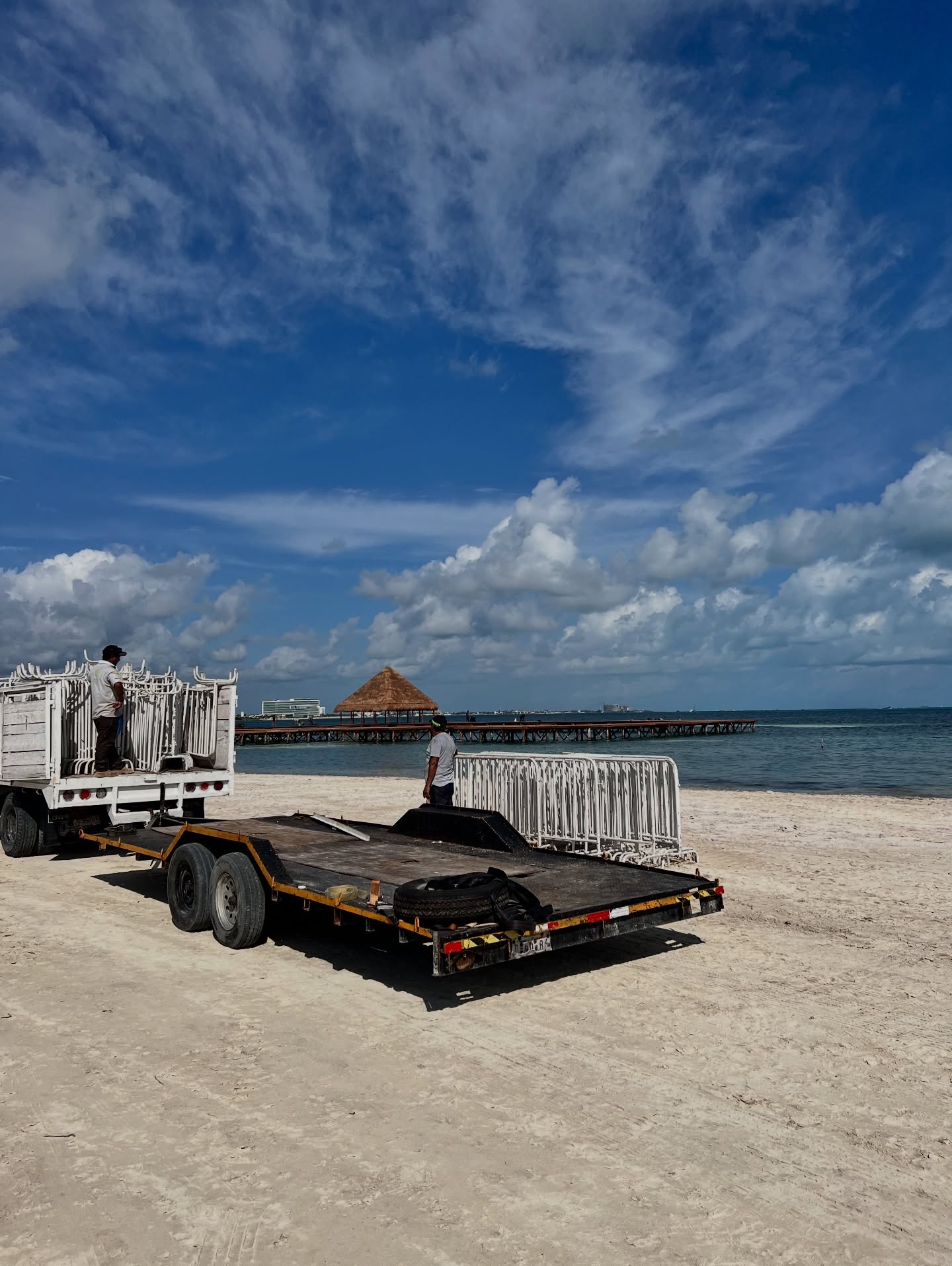 • RESET •
NYE 2026
Producción para @hroofnightclub & @dcave.mx