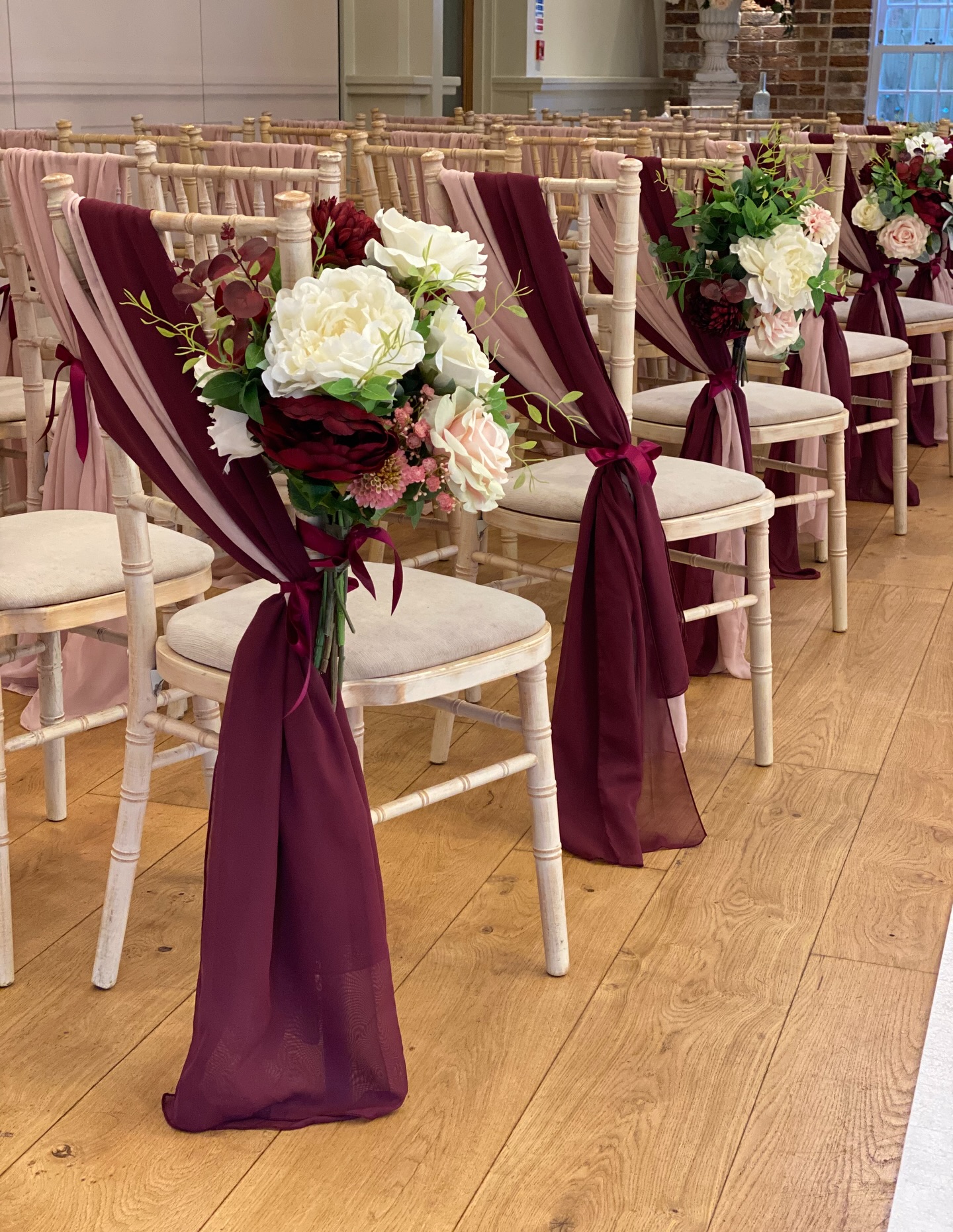 Need a space softened or a pop of colour?
Perfect, because that’s where our extensive range of colour linens come in.
Chair styling
Napkins
Table Cloths
Tell us your guest numbers, colour choices and we will assist you ensuring the final touches are laid and looking incredible. Completely complementing back to your florals and over all feel of the day.
Contact us today. Click the link in bio to
#weddingstylingessex #weddingstyling #coveritweddings #weddingdecor