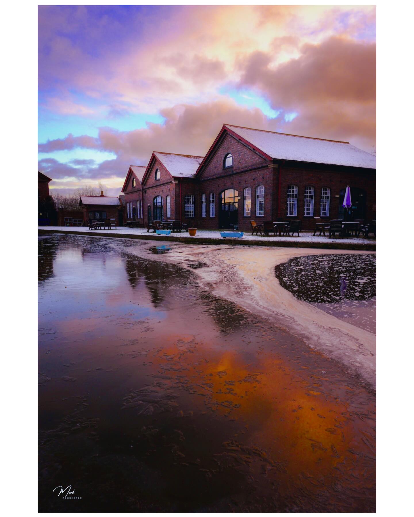Orange clouds reflected in an icy canal at Hatton Locks earlier #hattonlocks #bbc_midlands #reflectionphotography #igersuk