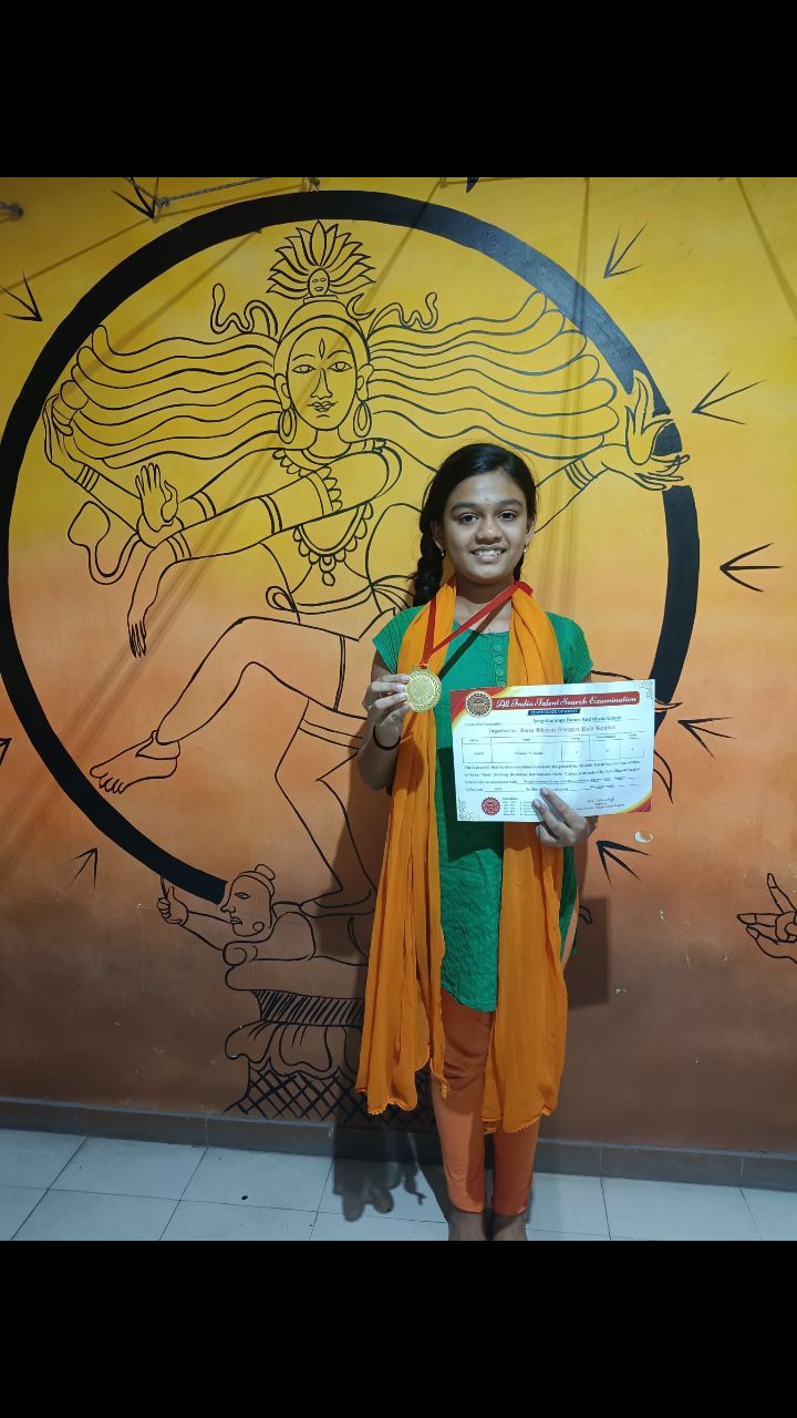 🔥 Massive shoutout to our SangiTharanga Dance squad! 💃🏽 ALL 30 students brought home medals 🏆 and certificates for their amazing performance at the SBSKK Talent Show ! !
We're beyond proud 💖. Keep shining, girls!
#SangiTharangaDance #TalentShow #Bharatanatyam #DanceAchievements