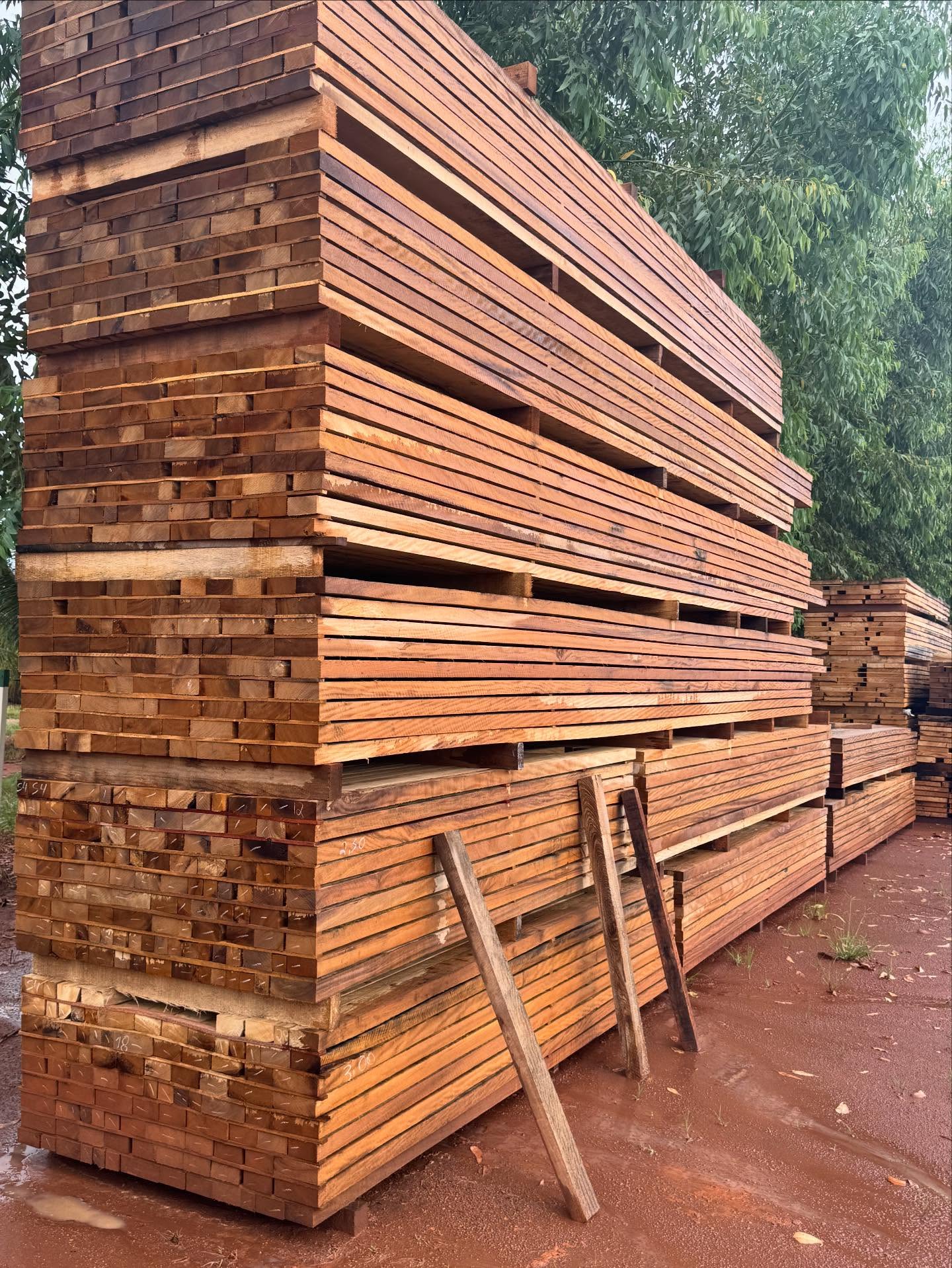 Galera, aqui estamos falando de qualidade..
Às vezes o cliente questiona uma pequena diferença em orçamentos.. mas isso aqui muda todo o cenário… é preciso expor a qualidade para que o cliente entenda e fique muito feliz.. afinal o barato sai caro..
Você viu l??
Vem para Madeireira Brasil e pode confiar
Temos qualidade preço justo e quantidade…