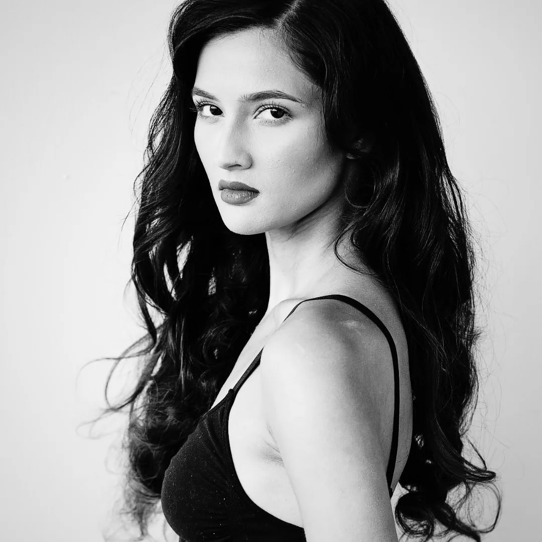 Photographer @paulstonephotos
Talent @ellijaa
Studio @flash.studios.london