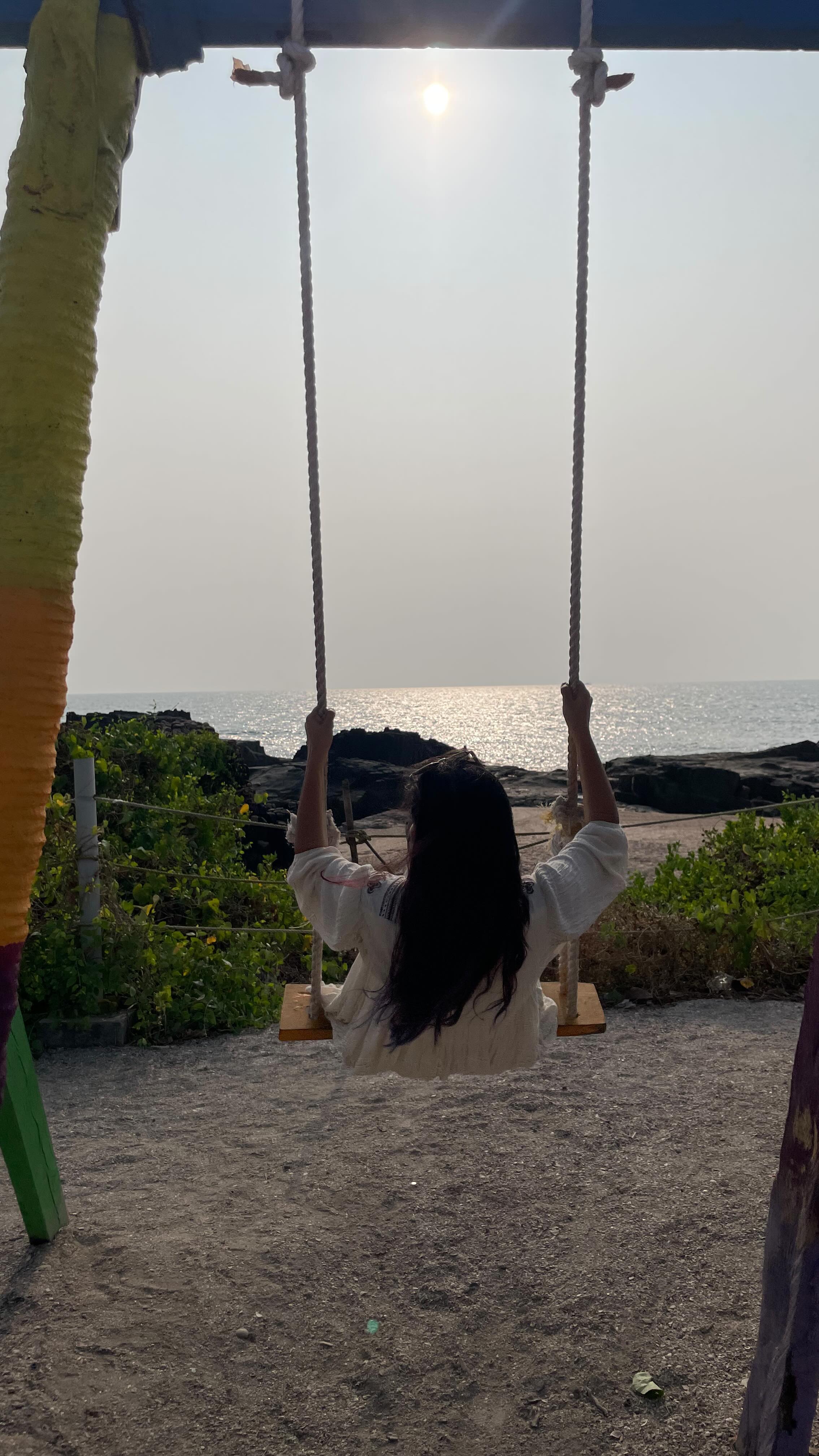 Trying a trend to set a trend for this new year for myself. 💛🌼
#anewpamapaints #anewpamatravels #arttrends #artinspiresart