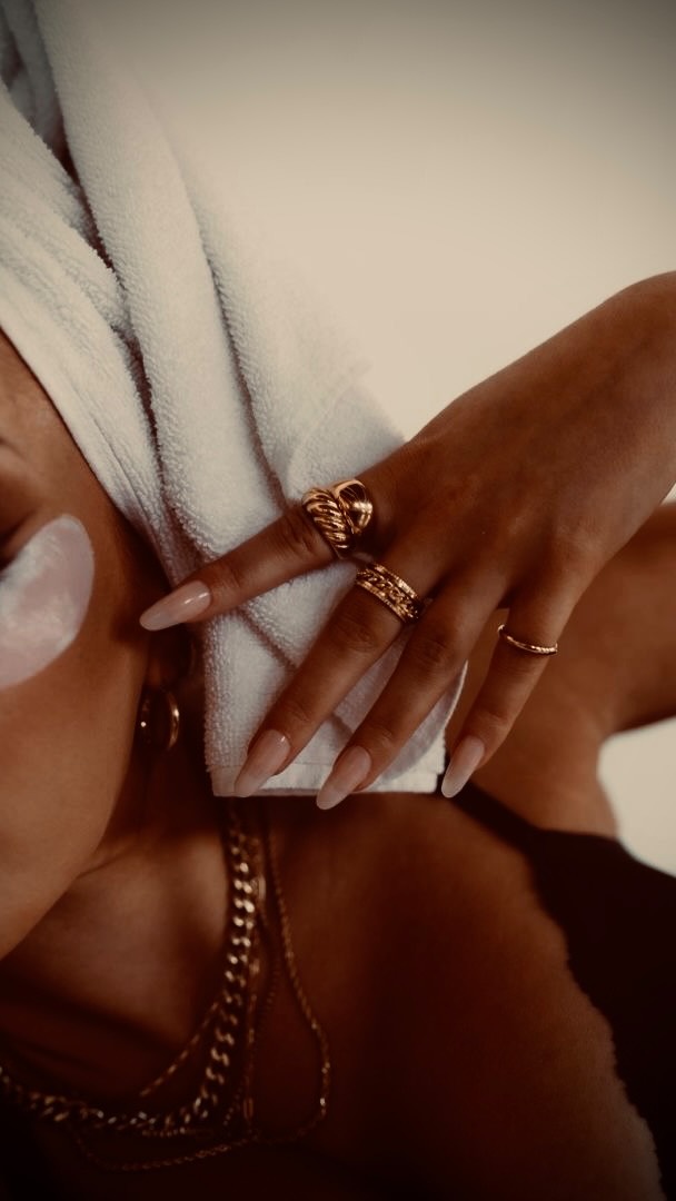 You didn’t fall asleep because you were tired.
You fell asleep because you finally trusted the process.
This is what happens when beauty feels safe, intentional, and done with care.
No rushing. No guessing. Just waking up feeling like yourself again.
This is the Fernormenal Design Experience.
Book when you’re ready to stop overthinking your beauty routine