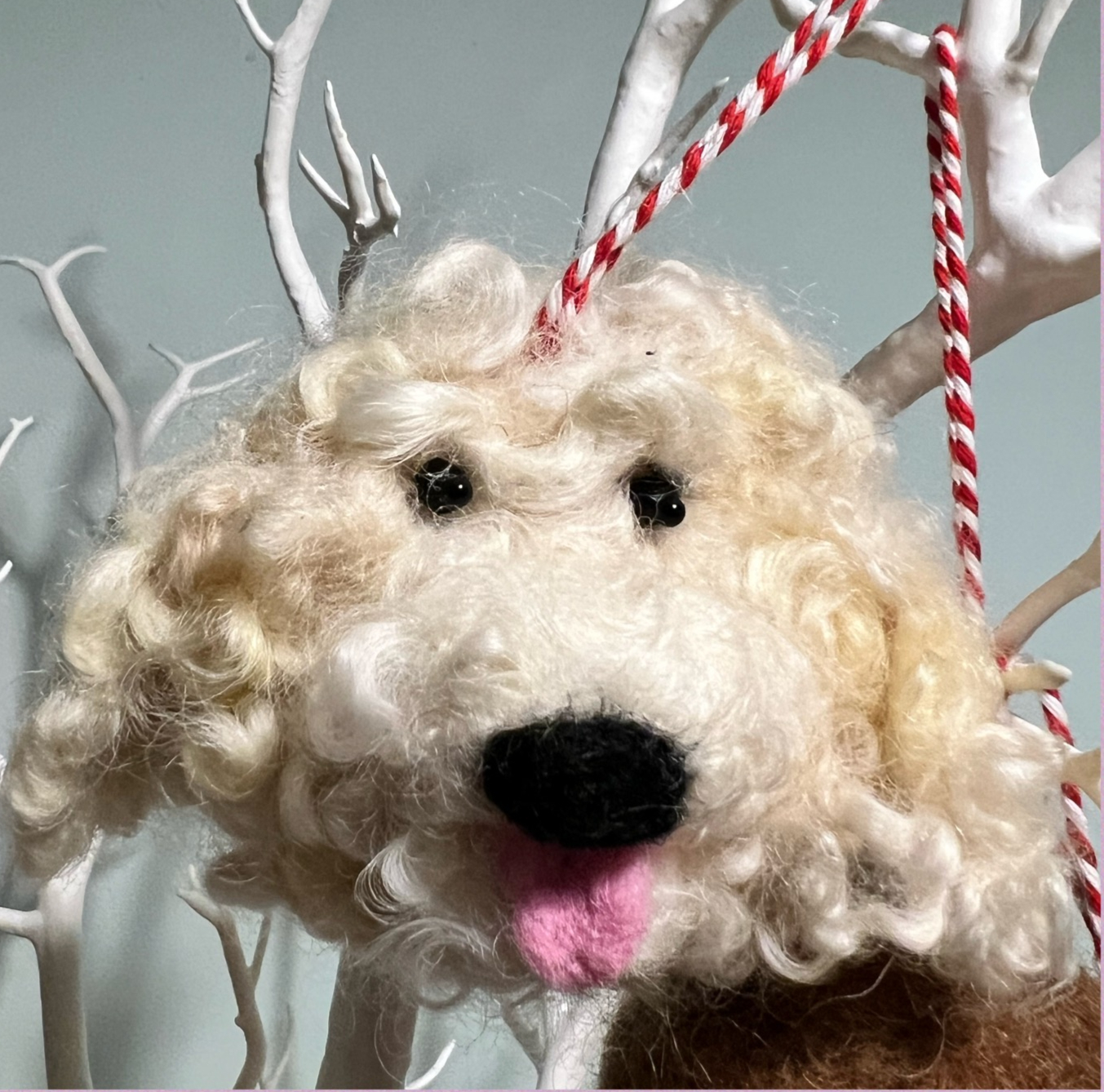 Unlock the charm of nature with Arcana Felt Studio's handmade needle-felted sculptures. Perfect for adding a unique, personal touch to your home or finding a heartfelt gift, these little masterpieces are lovingly crafted to bring moments of delight and whimsy. 🌿✨ Discover the artistry behind these creations and explore the possibilities for custom designs inspired by your memories. #NeedleFelting #HandmadeArt #NatureInspired #UniqueGifts