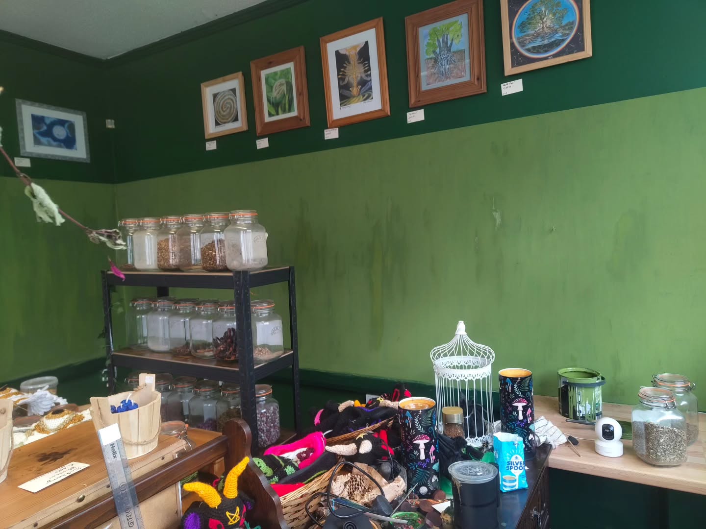 Good afternoon Wytches!
The renovation project continues!
Don't worry we are still open, I'm just around the units 🤣🤣🤣🤣
See you all soon!!
Blessings of the Land Sea and the Sky ❤️❤️❤️❤️