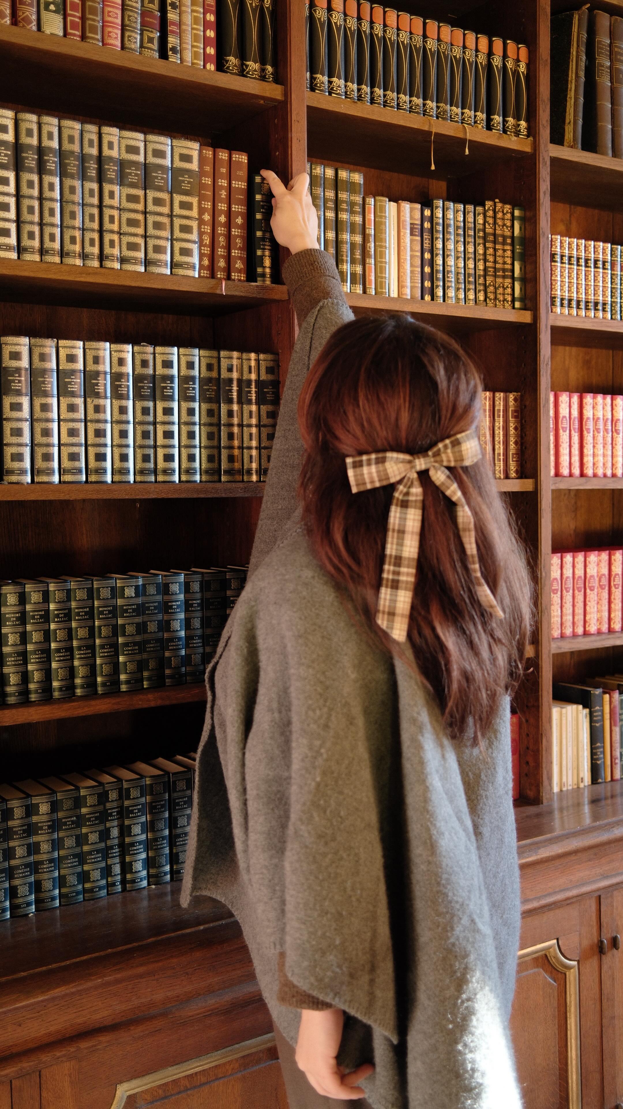 Les livres aussi tiennent chaud 📚
#viedechateau #artdevivre #slowliving #bibliothèque #lecture