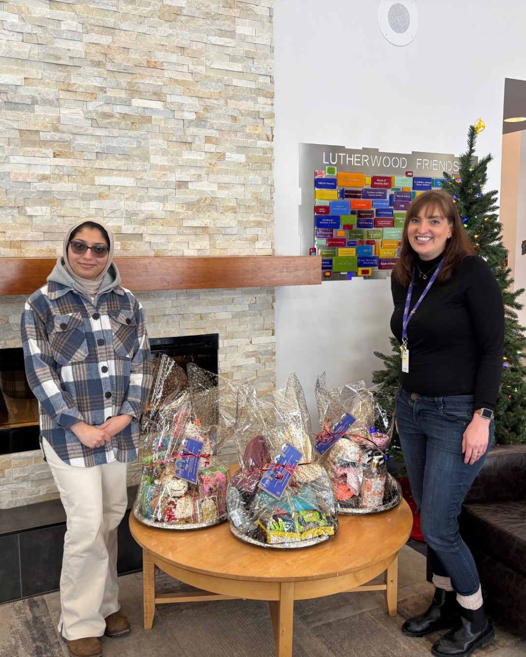 Over the holidays, Maham and the team at Muslim Women's Association Waterloo wanted to give back to their local community. They discovered Starling and felt it was a perfect fit. Together, they collected thoughtful gifts and cozy essentials, wrapping them into beautiful gift baskets and delivered them to our Children's Mental Health Centre. Thank you, Maham and team, for making the holidays brighter for so many!
#StarlingHolidayHope #CommunityGiving #WaterlooRegionCommunity #MentalHealthMatters #KidsMentalHealth