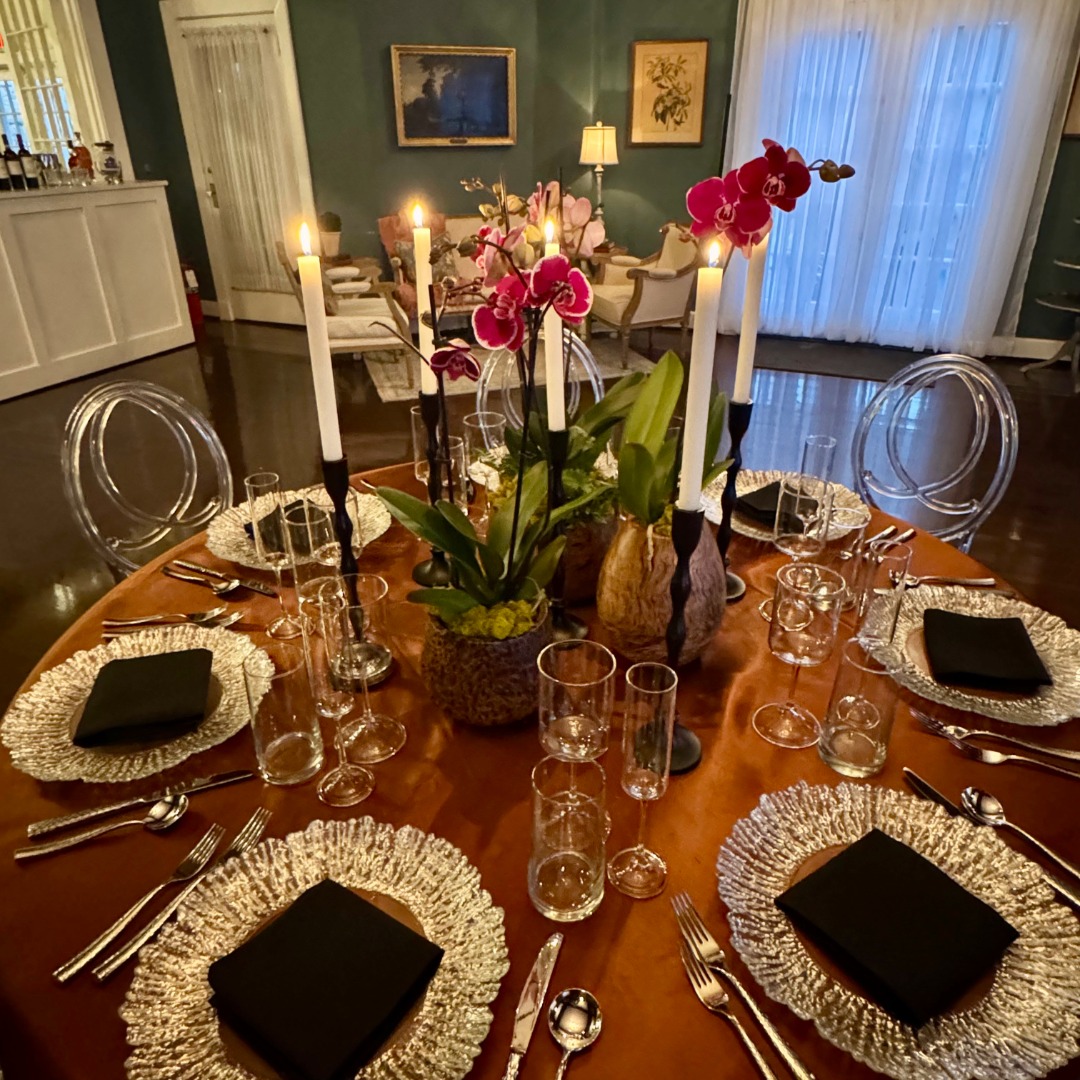 ENTERTAINING
#entertain #privateparty #intimatedinner #dinnerparty #privatespace #eventspace #celebrate #family #friends #edgewoodclub #edgewood #pittsburgh