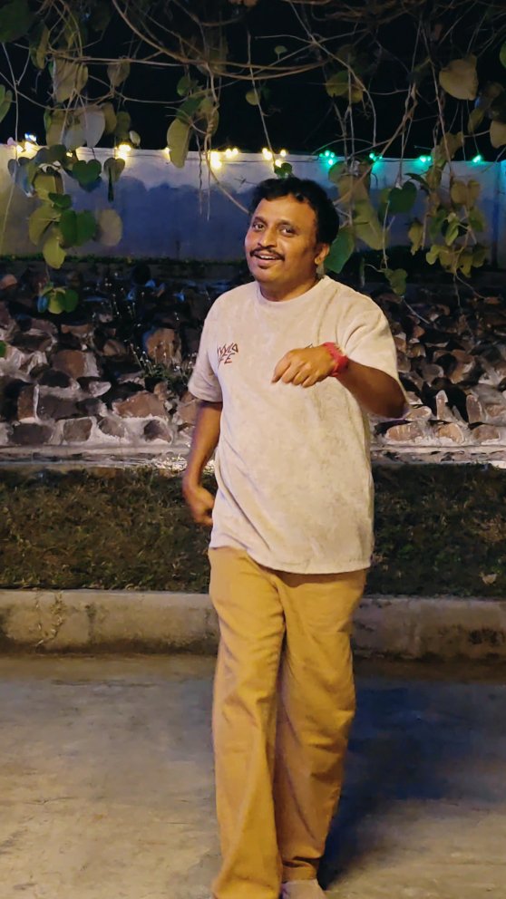 All about the dance swag. Bringing the heat with Dhurandhar Style.