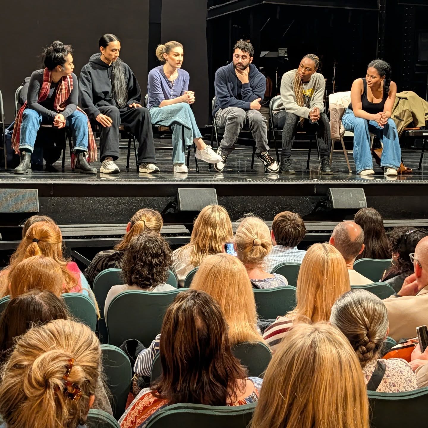 Massive shoutout to our partners at MTI for arranging a talkback with cast and crew of Hell's Kitchen Broadway for our Aussie All-Star students.
The team were so generous with their time, answering all the career focused questions from our emerging artists. 😎
@mtishows @mtiaust @hellskitchenbway