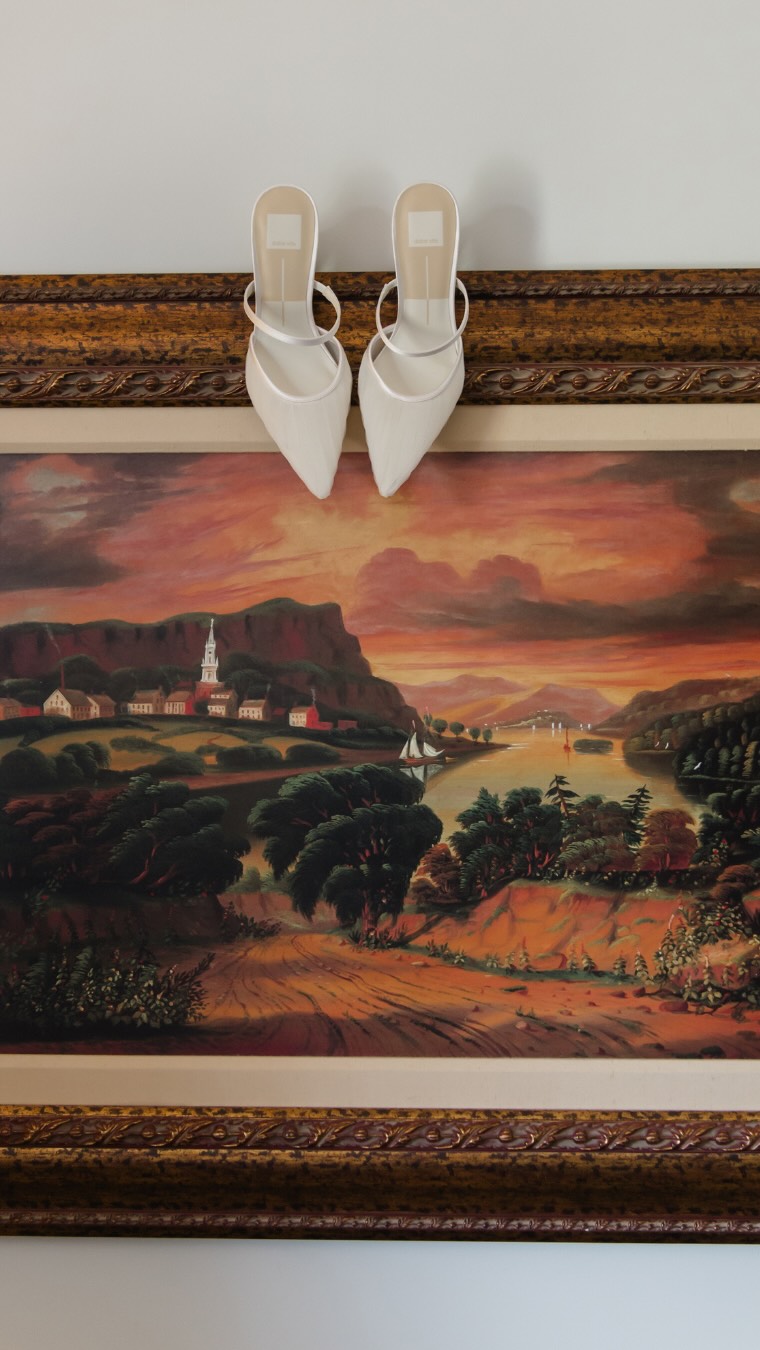 The moment everything becomes real, when months of planning, dreaming, and designing step off the vision board and into the room for the very first time.
Nicole and Nicholas seeing their reception for the first time says it all.
Watch until the end.
#floraldesigner #floraldesign #newport #newportwedding #wedding