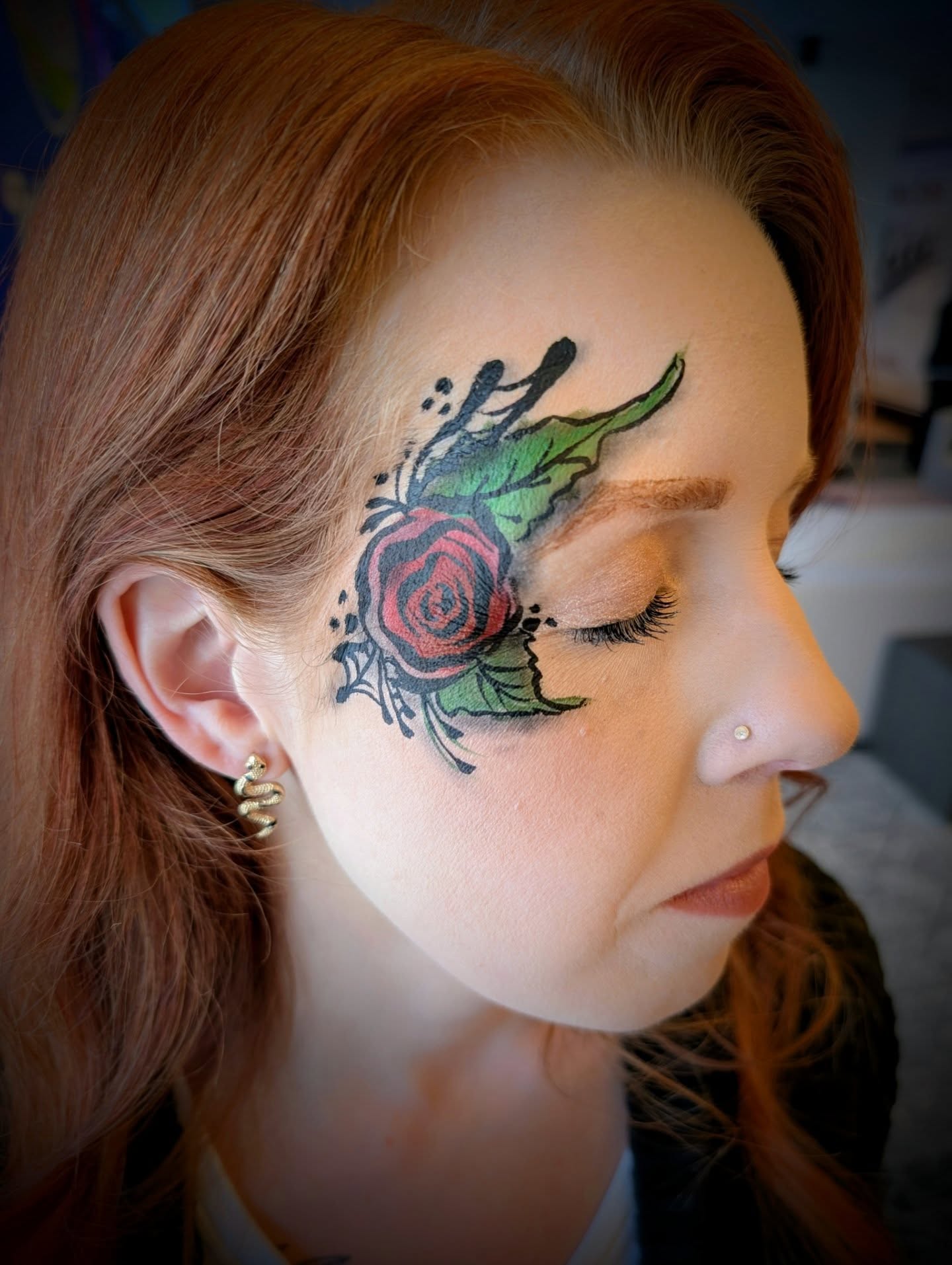 ๐นโจ PRETTY โจ๐น Repeat after me:
Adults can rock Facepaint.
No REALLY.
Hire me for your next event - Bridal shower, Bachelorette, Grandma's Birthday, Graduation, Gala and everything in between.
#ColorPopFacepaint
#adultfacepaint
#WisconsinFacePainter
#floralfacepaint