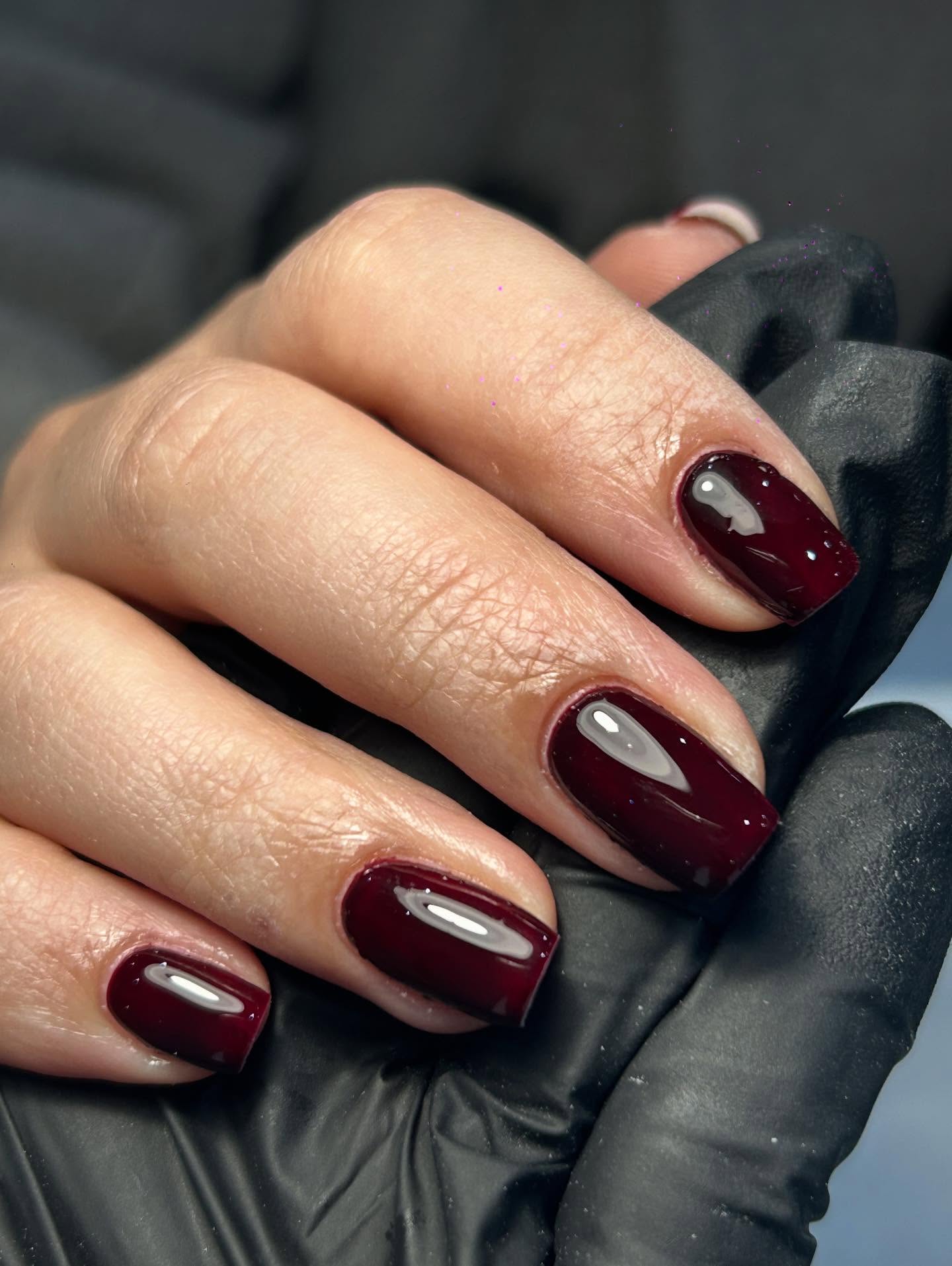 Cherry baby 🍒
#cherrynails #buildergel #jadedbeautystamford #shinynails #biab