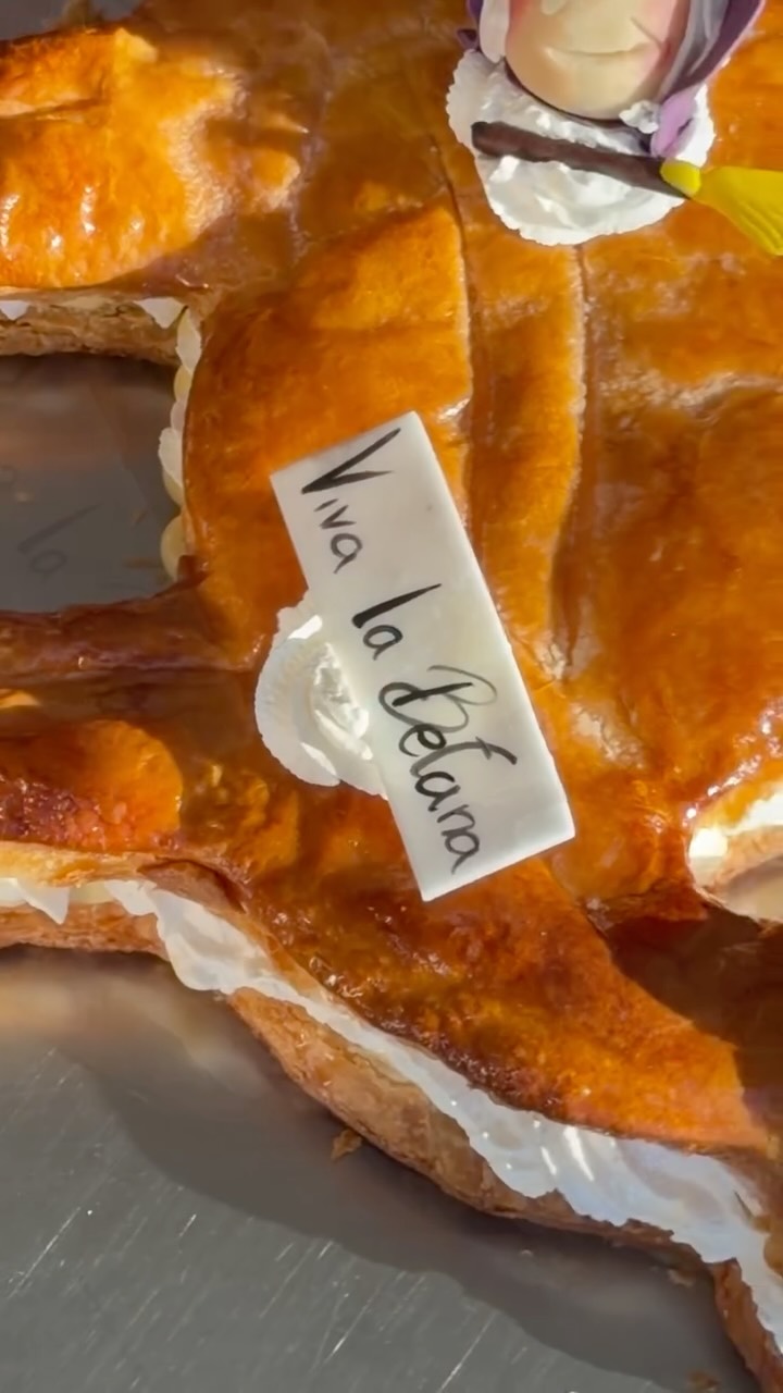 Bella la storia dietro eh… ma alla fine la cosa importante è mangiarli 😋🐫🐫
Buona epifania a tutti!
.
.
.
.
#bacilieri #pasticceriabacilieri #cammelli #epifanía #sfoglia