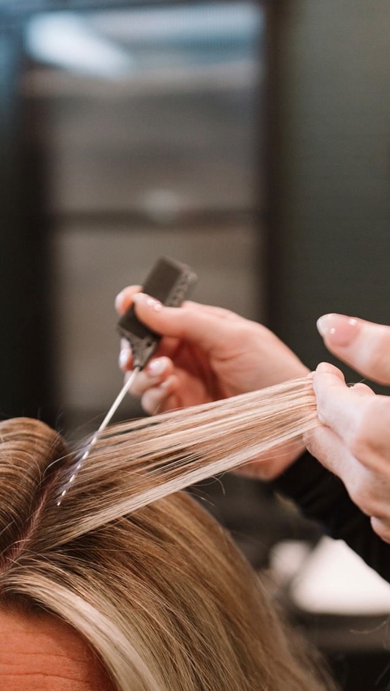 It’s not about doing more.
It’s about doing it intentionally.
Thoughtful color placement. Customized tones. Results that move naturally and feel like you.
Click the link in my bio to book your Meraki experience. ♡