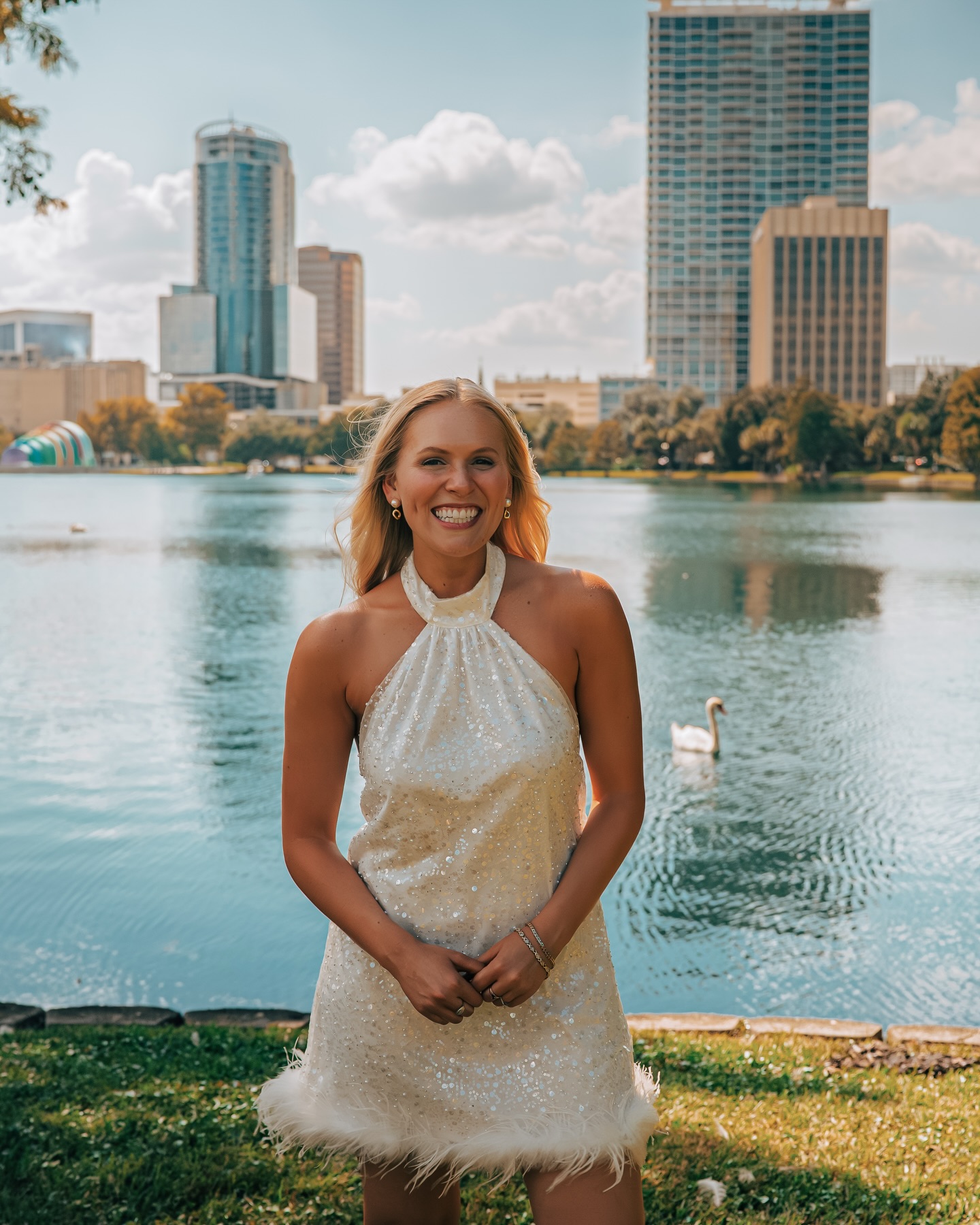 here’s to the finale of my 20s 🤍💫
BUT, before I take my final bow, how about one more trip around the sun? ☀️ A victory lap, of course.
29, let’s see what you have in store for me. 111 ✨