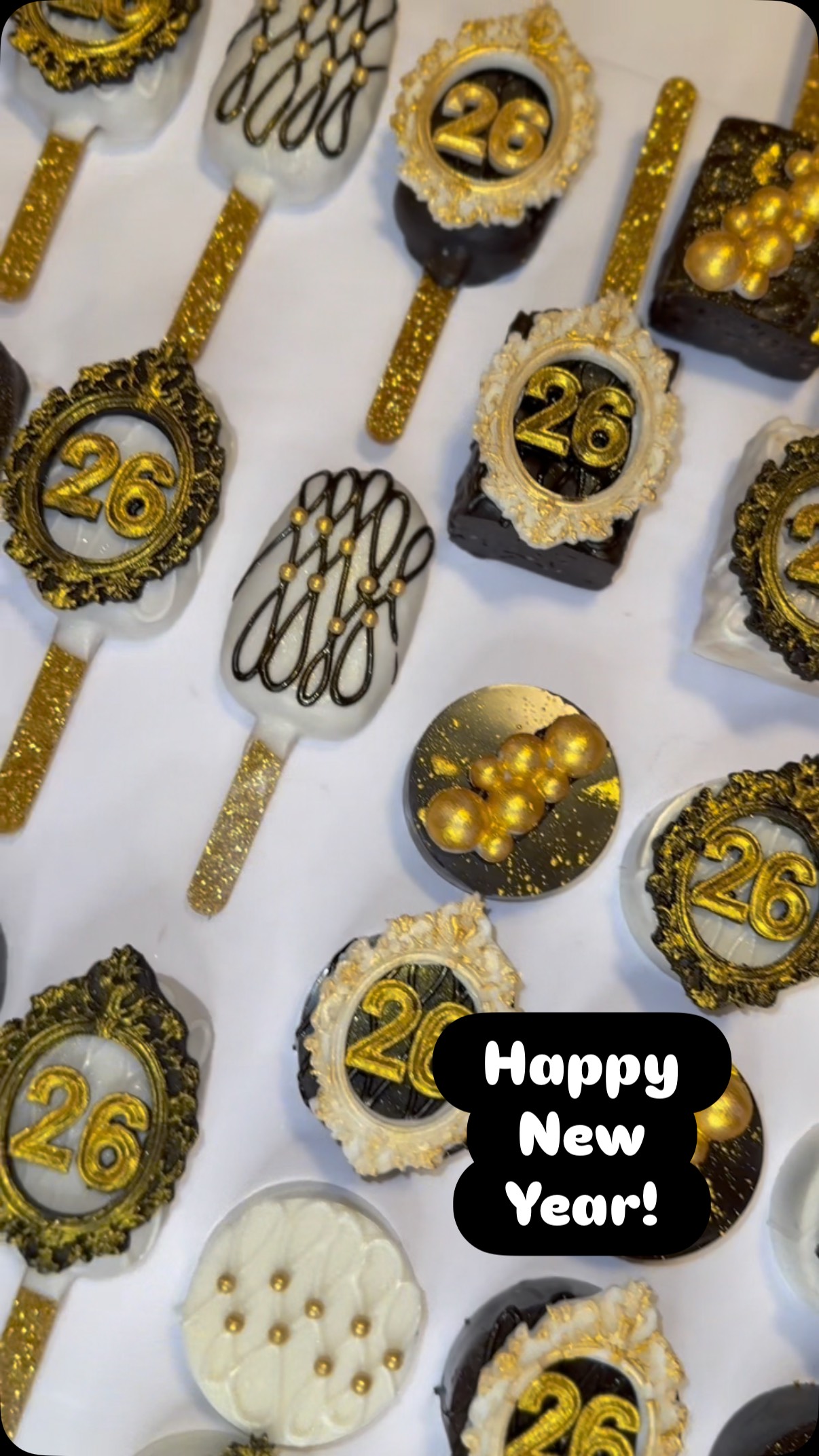 Best way ever to finish and start the new year! #NewYearsTreats, #NewYearsDesserts, #SweetStartToTheYear, #DessertGoals2026, #LuxuryDesserts