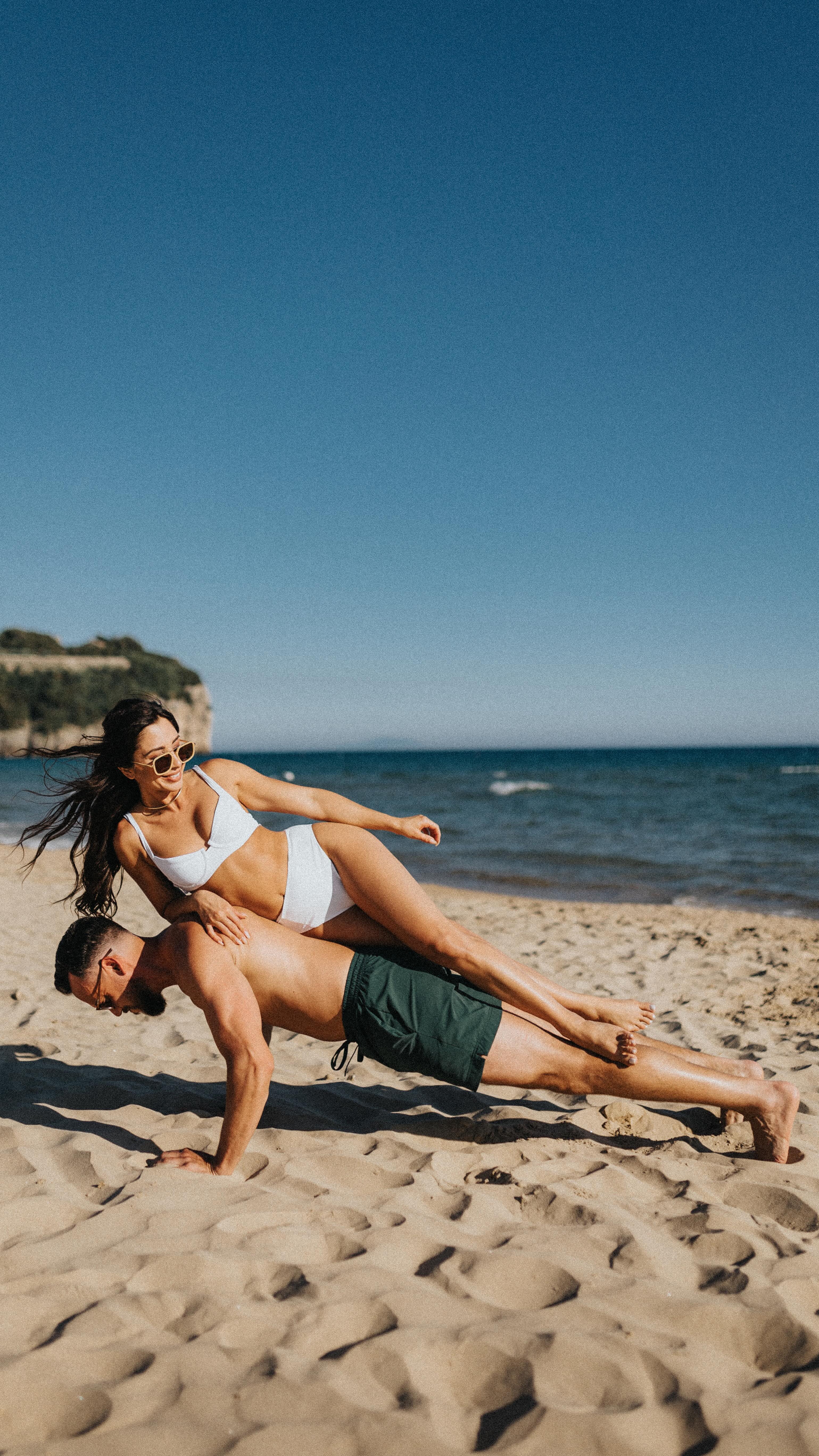No matter if you're eloping or having a big wedding, your wedding film deserves an Adventure Session.
What would you do for your Adventure Session?
#elopement #wedding #italyweddingplanner #italyphotographer #italyweddingphotographer
