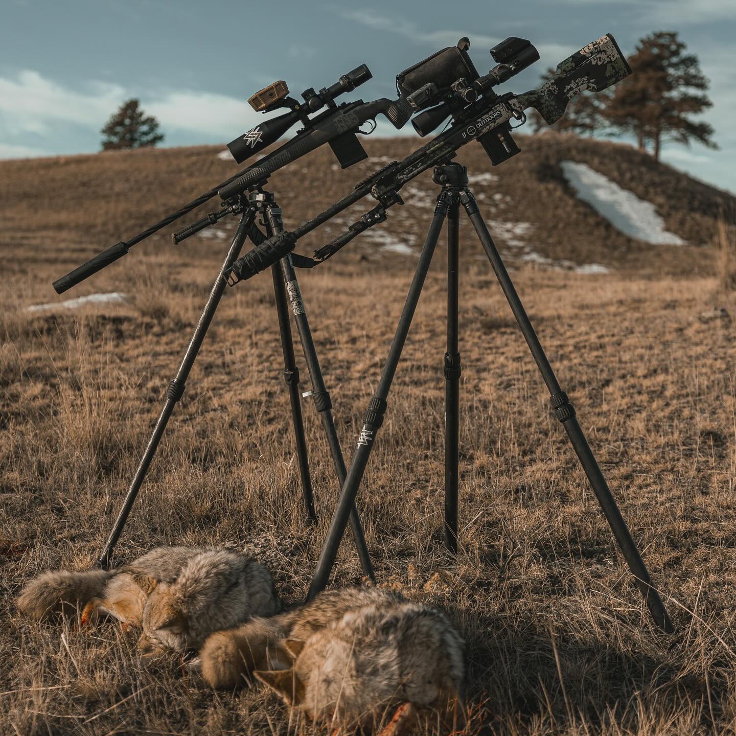 Field conditions aren’t controlled — and neither is success if you train like they are.
Uneven ground. Real wind. Time pressure.
This is where fundamentals get tested and exposed.
Train how you hunt.
Precision for the Pursuit.
📷 @necktatsandgats