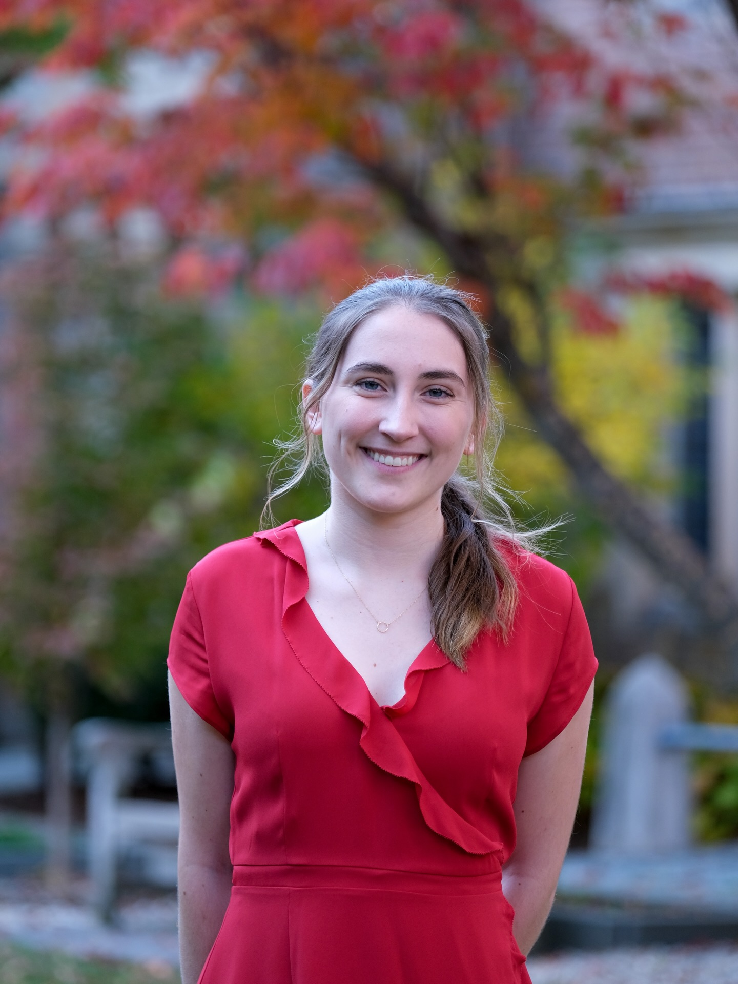 As we celebrate the new year, we can’t help but celebrate our seven incredible babies who we tapped in the fall! BABY REVEAL #1: Lucy O’Brien ♥️
Lucy is a first year Sop 2 in Franklin from Bristol, RI! She’s majoring in Applied Mathematics. When she isn’t singing, she enjoys reading and knitting, movie nights with her suite mates, and going on long runs through east rock! She is looking forward to spending time with Proof during tour, which is perfect as Proofies are traveling to our winter tour today.