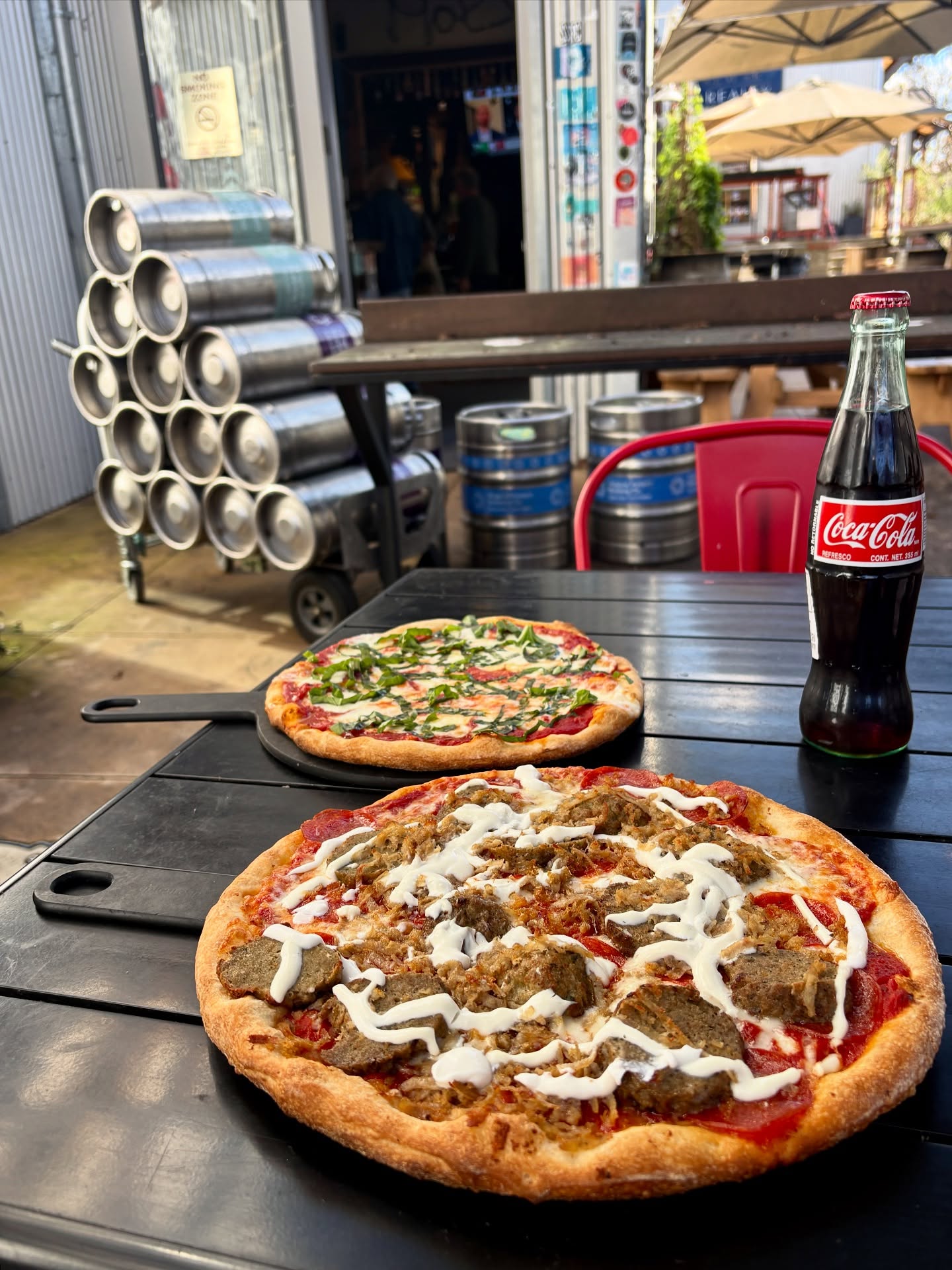 Hungry for lunch? @bibosnypizza has delicious and a variety of Italian options for your next meal. Sit and enjoy yourself in their beautiful patio and say hello to the friendly employees! 🍕🗽
- @visitmorganhillca @mhcoc @destination_downtown_mh @momsofsouthcounty