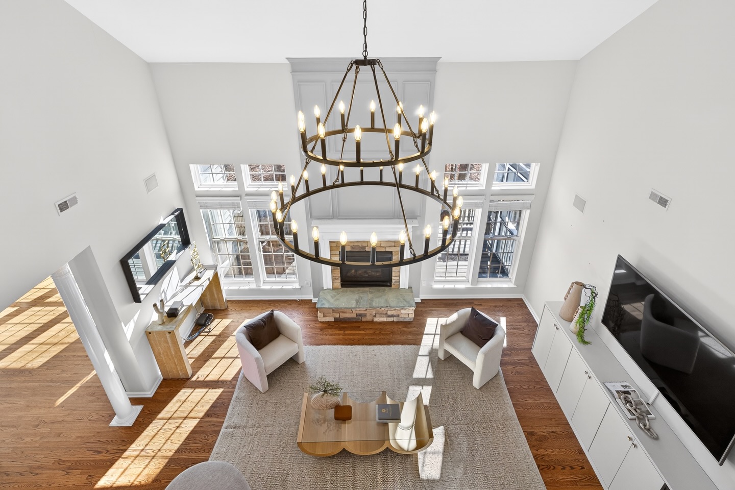 📍 6800 Augustine Way. Charlotte, NC 28270
💰 $1,100,000
🏡 5494 SqFt. - 5 Bedroom - 5.5 bathrooms
👩🏽💻 Listed exclusively by: Ashley Lewis & Shaleen Young
💻 youngrealtyluxury.com / youngrealtyexperts@gmail.com
Elevated living at every level. Three impeccably designed levels, resort-style outdoor living, and a fully finished basement serving as a 2nd living space. This Matthews estate redefines refined living. Minutes from interstate access, shopping, dining, and top rated schools, in highly coveted Canterbury Place.
Contact us at 704.254.2077 or email youngrealtyexperrs@gmail.com