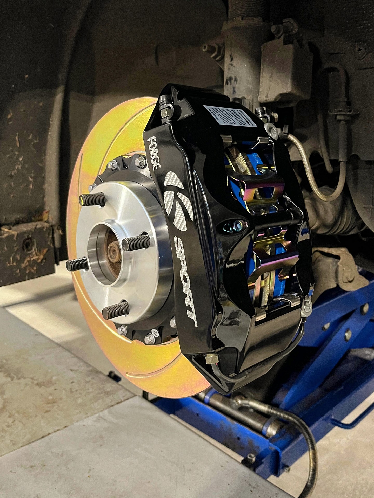 Cold garage ❄️, no problem. Here at OCM we kick off the new year with a precise install, a K Sport Big Brake Kit.
Recommend for 280bhp+, this upgrade delivers the serious stopping power needed to match increased performance.
Interested in this upgrade for your vehicle? Get in touch.
📞 01268 906380
💬 Message us on WhatsApp
#BrakeUpgrade #PerformanceParts #Motorsport #ksport #st180
