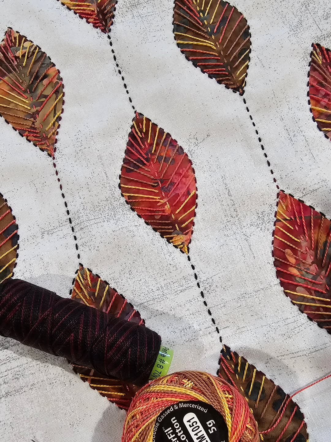 New work in progress.... Do you like variegated threads? I love them. The changing colours really appeal to me and I have quite a few of them. But to be honest I haven't always felt confident about using them. So my mission currently is to push myself and experiment.... and use them!😊
#artistatwork #textileartist #slowstitching #contemporarystitch #contemporarytextileart