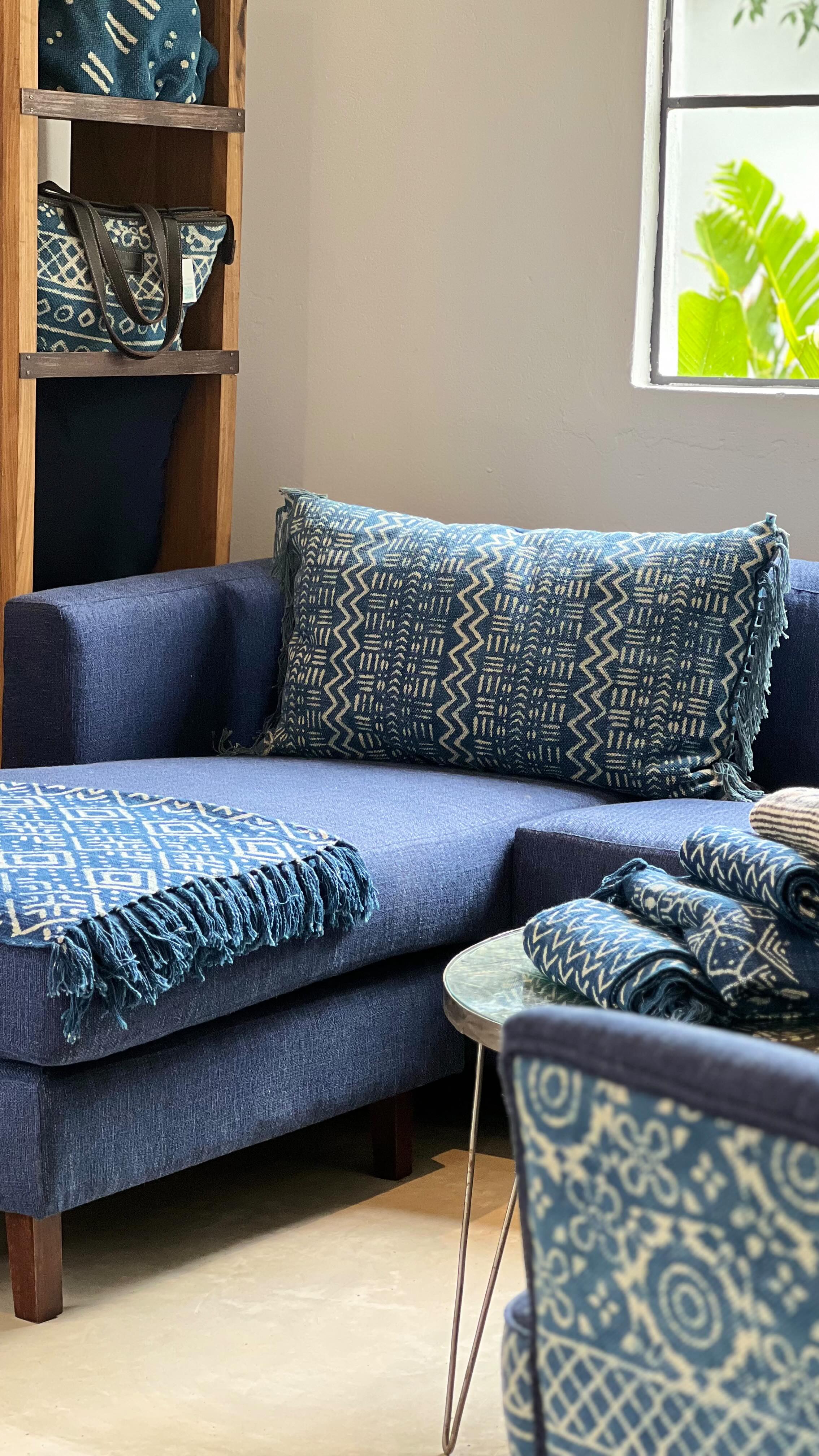 We’re back, doors open, and looking forward to welcoming you into the shop to explore new pieces and familiar favourites as the year begins. Here’s to easing into 2026, one visit at a time.
#HappyNewYear #NewYearAtTheShop #WeAreOpen #LeopardsHillRoad #ShopLocal 2026