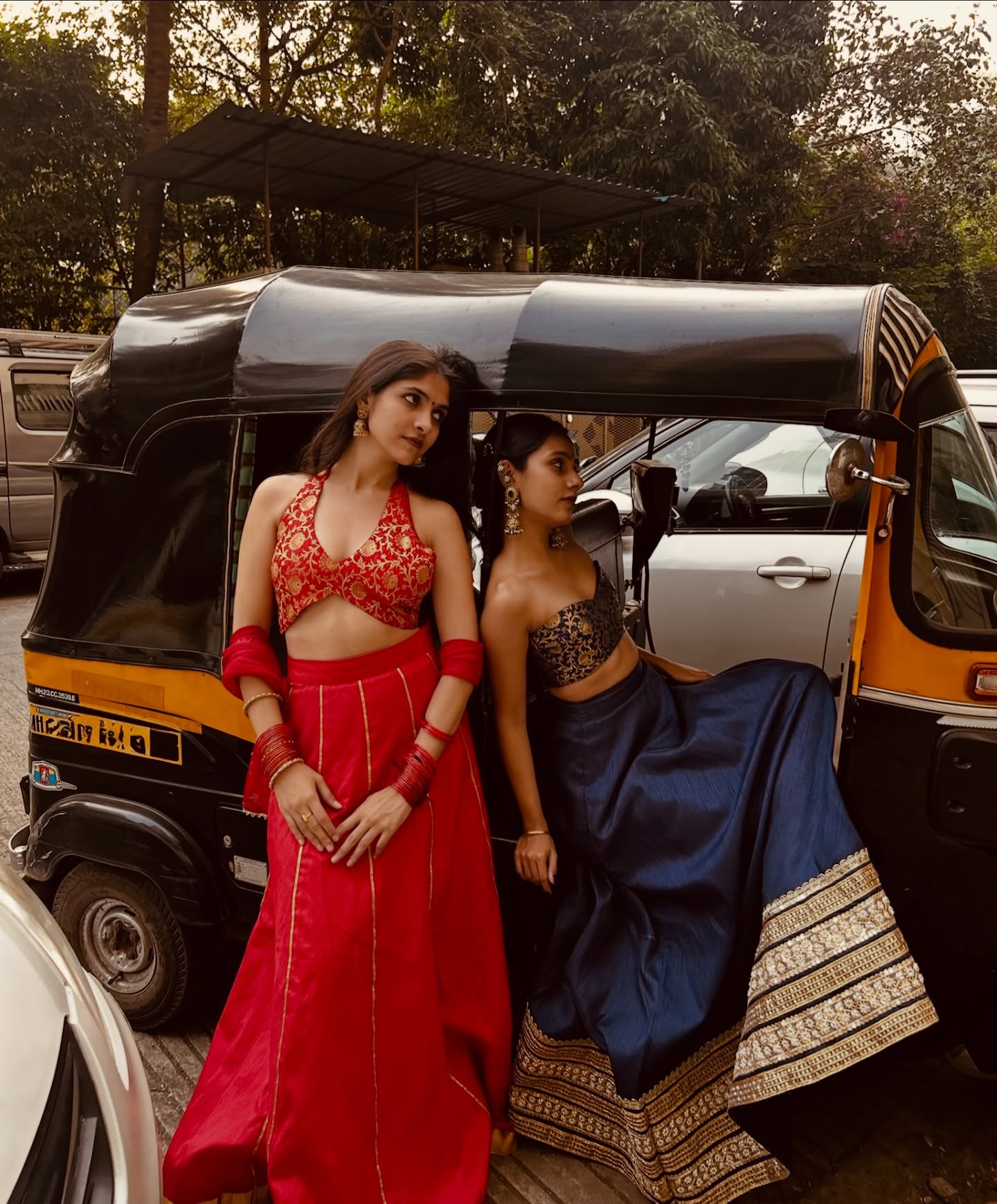 Introducing The Wedding Edit ❤️
Authentic Banarasi at heart, designed for desi girlies who bring the vibe everywhere
.
.
Your wedding sider look, sorted 🛺✨