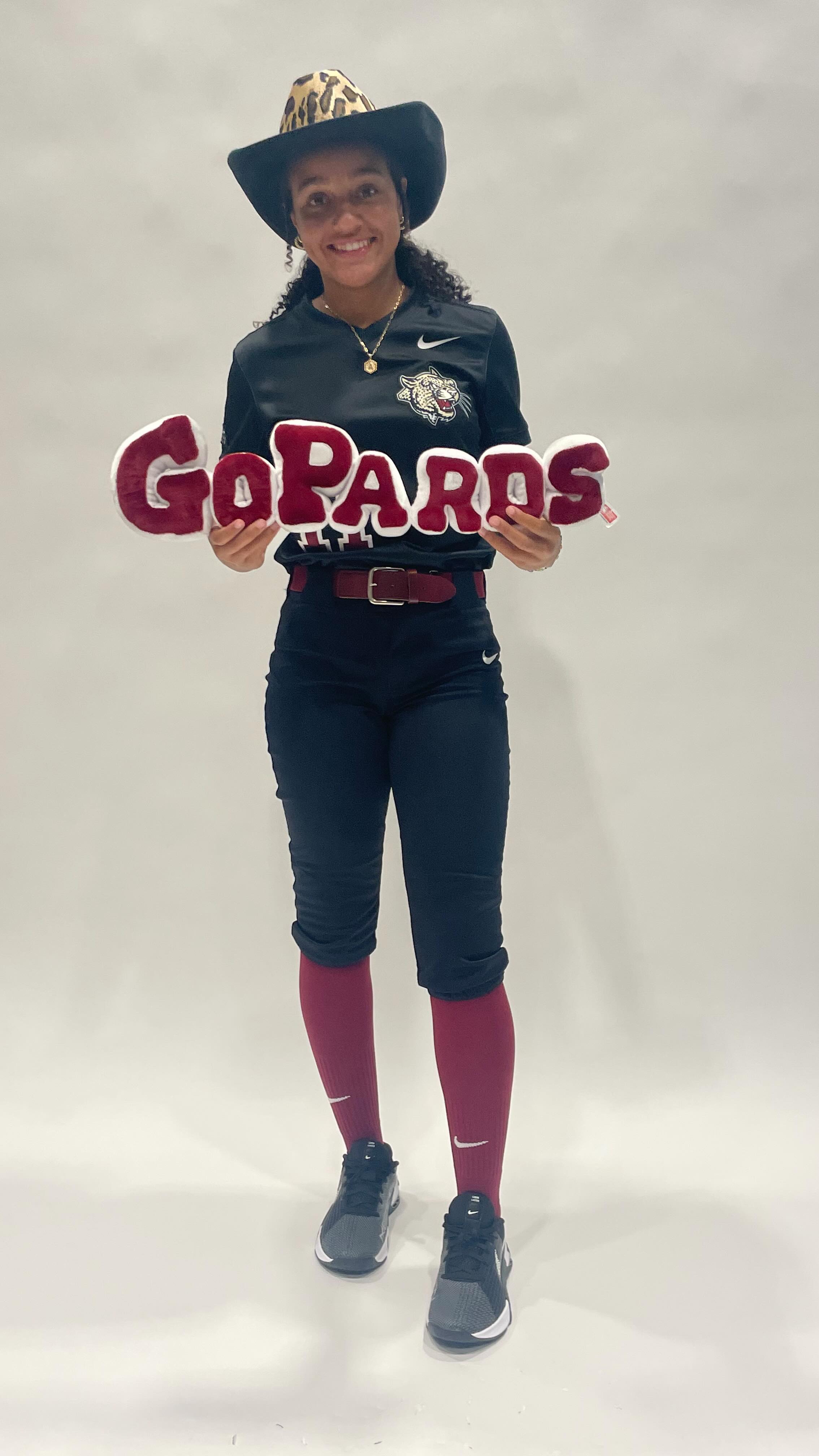 Freshman at Lafayette College 🐆 Ava Butler ( @ava.butler3 ) is the smartest person in the facility! Her barrel control at the plate is top notch, making her a tough out. Over the past year we’ve focused on optimizing her launch position for better bat speed while ensuring she’s staying stacked. This adjustment will take her long ways as it helps her maintain balance and making sure she’s more adaptable to different pitch speeds/ pitch shapes!