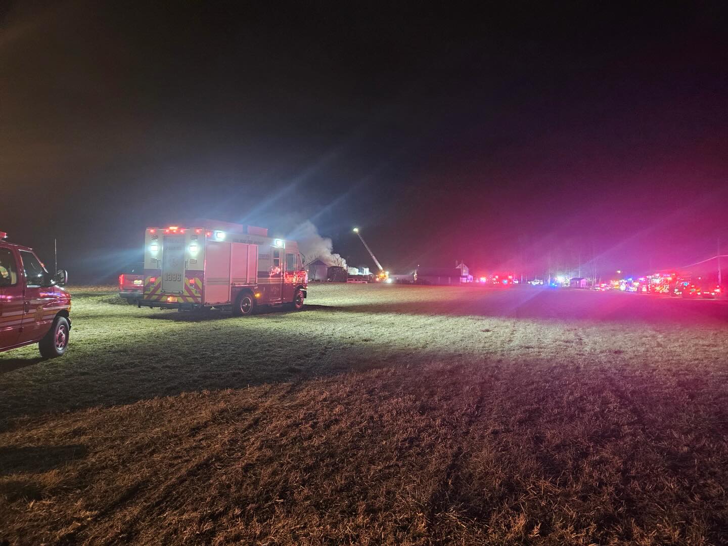 Sunday night January 4th into Monday morning January 5th, Rehab 13 was dispatched around 9PM to a large barn fire in Southampton, working until approximately 4AM the next day. The structure was filled with hay and farm equipment, creating challenging conditions for all operating units.
Our team was on scene supporting firefighters, helping keep crews hydrated, rested, and safe throughout the long night. We’re happy to report that no animals were harmed during the incident.
Proud to serve and support those on the front lines—no matter the hour.
#Rehab13