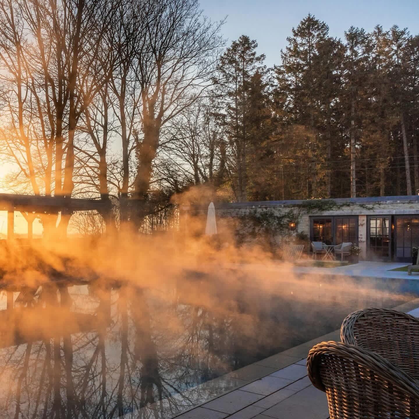 feeling very blessed to be starting 2026 with these beautiful mornings teaching at @middletonlodge on the horizon..
we are running an intro event on the 22nd january in the gorgeous Fig House - a gentle blend of hatha & vinyasa to give you a little taster of what’s to come!
further info / booking details in my bio or on the middleton lodge website!
-
regular weekly classes will then start from the 6th feb, every friday in the thermal spa at 6.30AM ✨🩵