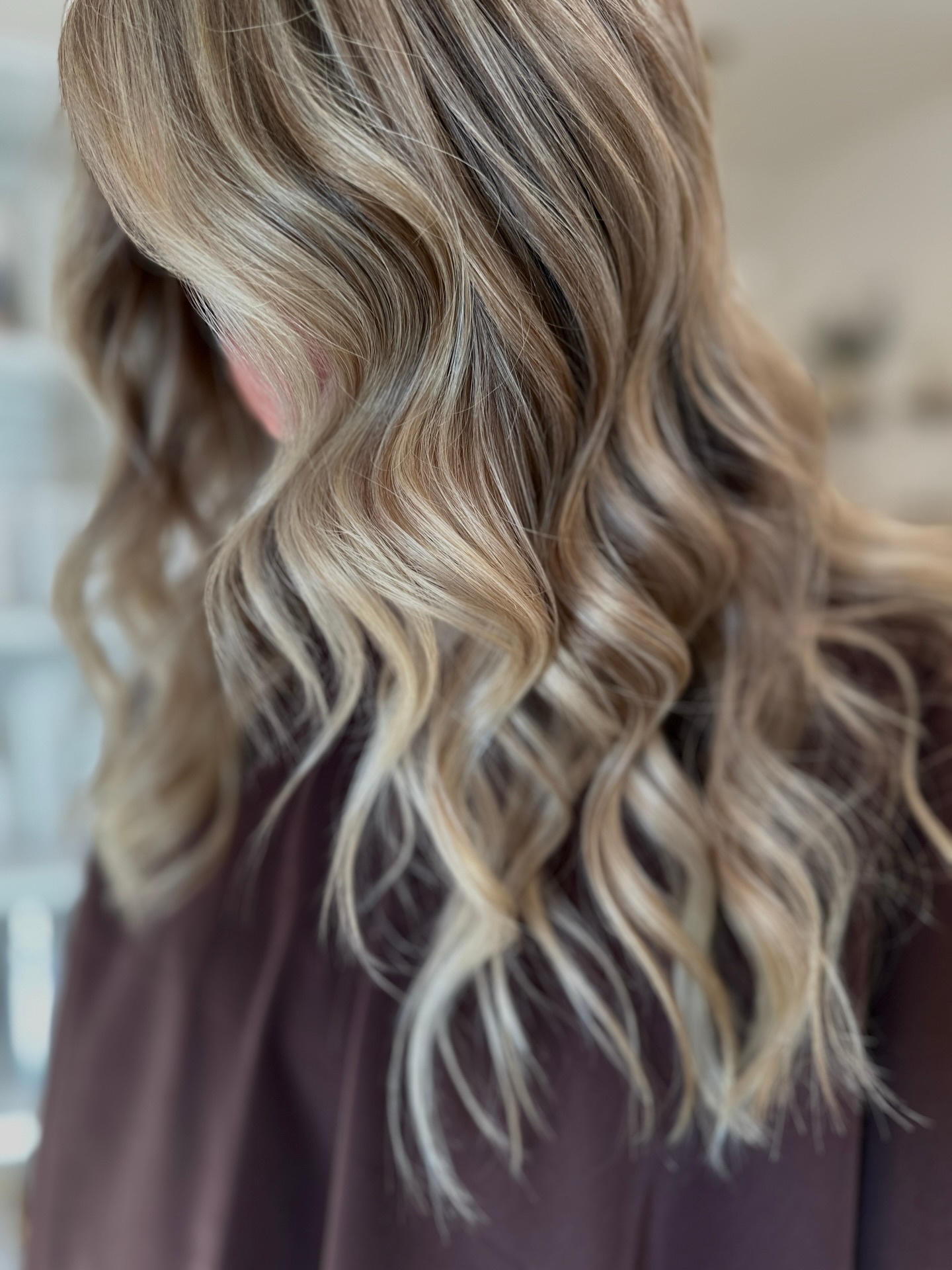 New Year, New Hair. 💕
Click the link in bio if you want to love your hair again.
Limited spots left for January…
We can’t wait to pamper you!
-The Bespoke Team
Main Stylist: @andrea_thebespokehairco
Co-Stylist: @ellies_element
Products: @innersenseorganicbeauty + @k18hair
Tools: @dysonbeauty + @bioionic
.
.
.
Punta Gorda Hair Salon | Port Charlotte Hair Salon | Organic Hair Color | K tip Extensions | Hand Tied Extensions | Sewn In Extensions | Hair Extensions | Luxury Salon | Blonde Specialist
#puntagordablondespecialist #portcharlotteblondespecialist