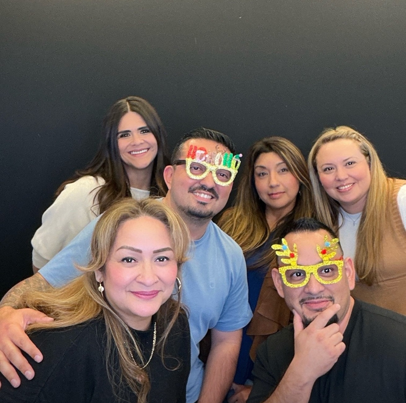 Our NorCal and SoCal teams had a meaningful holiday season of spreading cheer — from photobooths to crafts to sorting food for Second Harvest.
After a well-deserved break, we are all back and READY for 2026. Happy New Year from all of us at Pivot! Let’s create magic together this year!
#pivotinteriors #happynewyear #workplacedesign #commercialinteriors #teamfun
