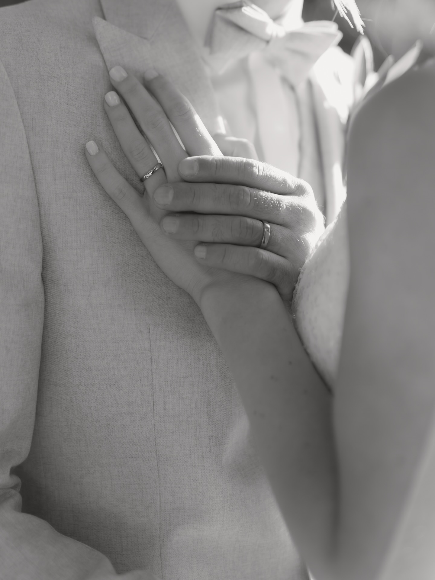 Your wedding rings are a symbol of eternal love that lasts forever 💍🤍
#hochzeitsfotografie #hochzeitsfotografhamburg #hochzeitsfotograf #hochzeithamburg