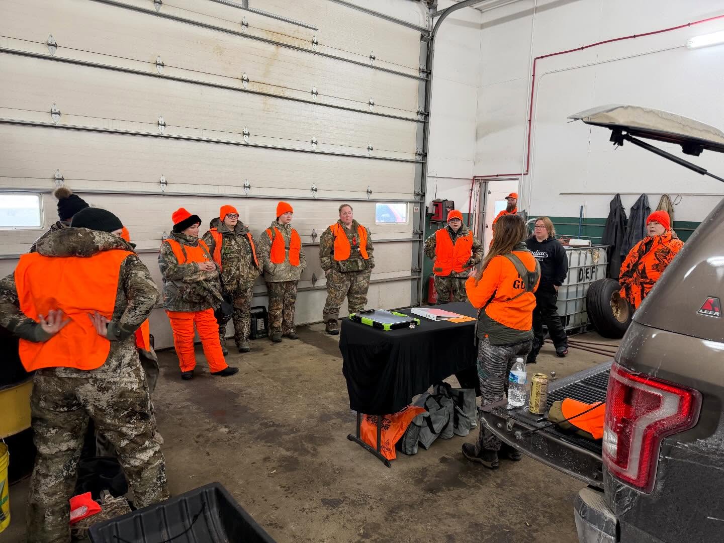 This past Saturday Women of the Wild teamed up with Hunt Michigan Collaborative for the last doe management hunt of the season.
This hunt brought together 13 individuals, some experienced and some beginners!
Despite minimal movement from the deer, we were able to take 1 doe and many great memories with us ❄️
#doemanagement #lasthuntoftheseason #womenwhohunt #deer #friends
-TMF