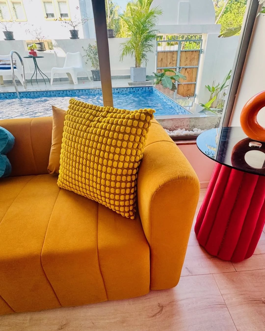 A fresh year, a blank canvas.
This New Year, Mela is ready to welcome moments filled with colour, expression, and easy joy.
Here’s to beginning the year boldly, beautifully.
#melabyhalf #popartvilla #6bhkvilla #calangutevilla #newyearvibes