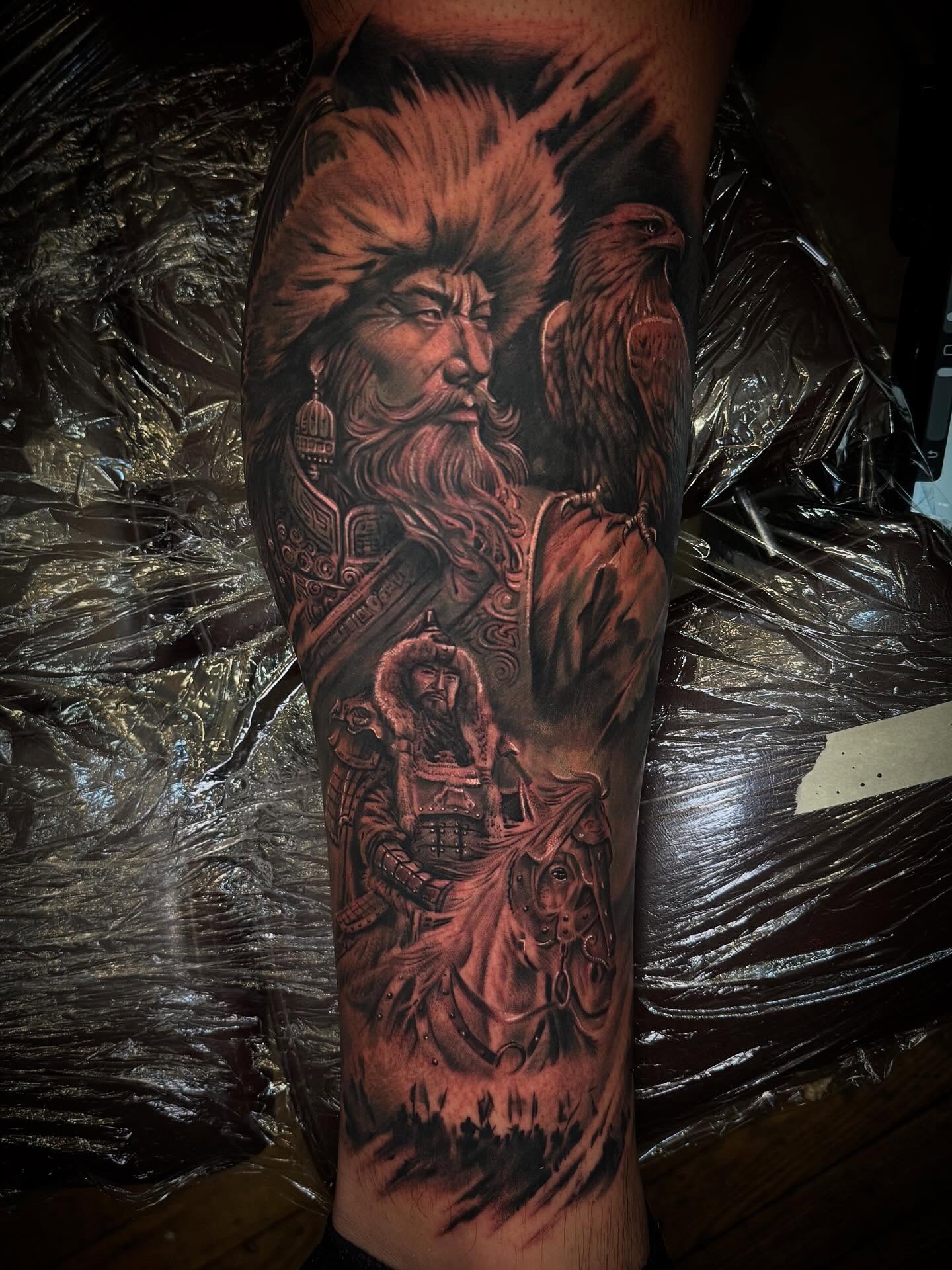 Ganghis khan leg piece in black and grey by Zac.
#cantontattoos #ohiotattoo #theinkeeperstattooparlor #inkeepers #blackandgreytattoo @theinkeeperstattooparlor @theinkeeper
Artist: @theinkeeper