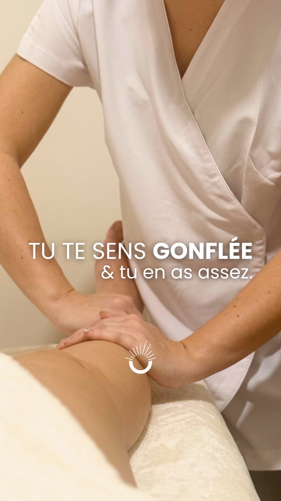 ✨ Vous ne savez pas quel soin minceur choisir ?
C’est normal… parce qu’il n’existe pas un soin idéal — il existe votre soin idéal.
Dans mon cabinet JOLIE, chaque cure est personnalisée en fonction de :
✔️ votre silhouette
✔️ vos objectifs
✔️ votre rythme
✔️ votre niveau de rétention d’eau / circulation
✔️ vos habitudes et votre état physique du moment
💧 Le drainage lymphatique, par exemple, peut être réalisé :
• ponctuellement, pour relancer la circulation sanguine et lymphatique
• après une période de fatigue, de stress ou de sédentarité
• en cas de jambes lourdes, gonflement, rétention d’eau
• pour dégonfler, affiner et retrouver un confort immédiat
Mais pour d’autres silhouettes ou objectifs, ce ne sera pas le premier soin à proposer…
👉 Et c’est exactement là que mon expertise intervient.
🔥 En janvier, je prends le temps pour chaque nouvelle cliente :
➡️ bilan individuel
➡️ analyse de votre silhouette
➡️ recommandations personnalisées
➡️ construction de votre programme minceur sur-mesure
Résultat :
Vous arrêtez de “tester” au hasard.
Vous arrêtez de perdre du temps.
Vous obtenez enfin des résultats concrets, visibles, durables.
📩 Envie de savoir quel soin serait le plus adapté à votre corps ? Vous pouvez m’écrire en message privé 🫶🏻
Rendez-vous sur www.jolie-minceur.com pour réserver votre JOLIE soin ✨
_
Je suis Julie, experte minceur & fondatrice du Cabinet JOLIE.
Sur ce compte, je t’apprends à mincir sans régime, à te réconcilier avec la nourriture et à obtenir des résultats visibles, sans frustration.