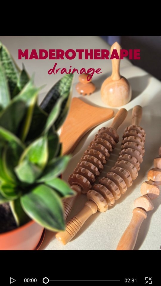 🙏 M A D E R O T H E R A P I E
Entre deux descentes de ski ou après une longue journée de travail...
C'est le moment de se faire du bien en s'offrant une pause madéro !
Que tu sois en vacances dans nos belles montagnes où que tu vives ici à l’année, tu as le droit de prendre 1h pour toi !
Détente, récupération musculaire, drainage...Le tout dans une ambiance cosy.
Ton corps te porte toute la journée...
À toi de le remercier
❄️
Contacte moi pour recevoir la carte des soins et leurs tarifs 📩
#hautesalpes05 #guillestroisqueyras #departement05 #maderotherapie #massagebois #drainagelymphatique #massage #detoxnaturelle #recuperationmusculaire