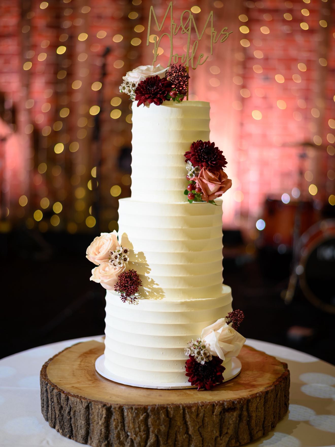 POV : December was full of the most beautiful winter weddings 💒 ♥️