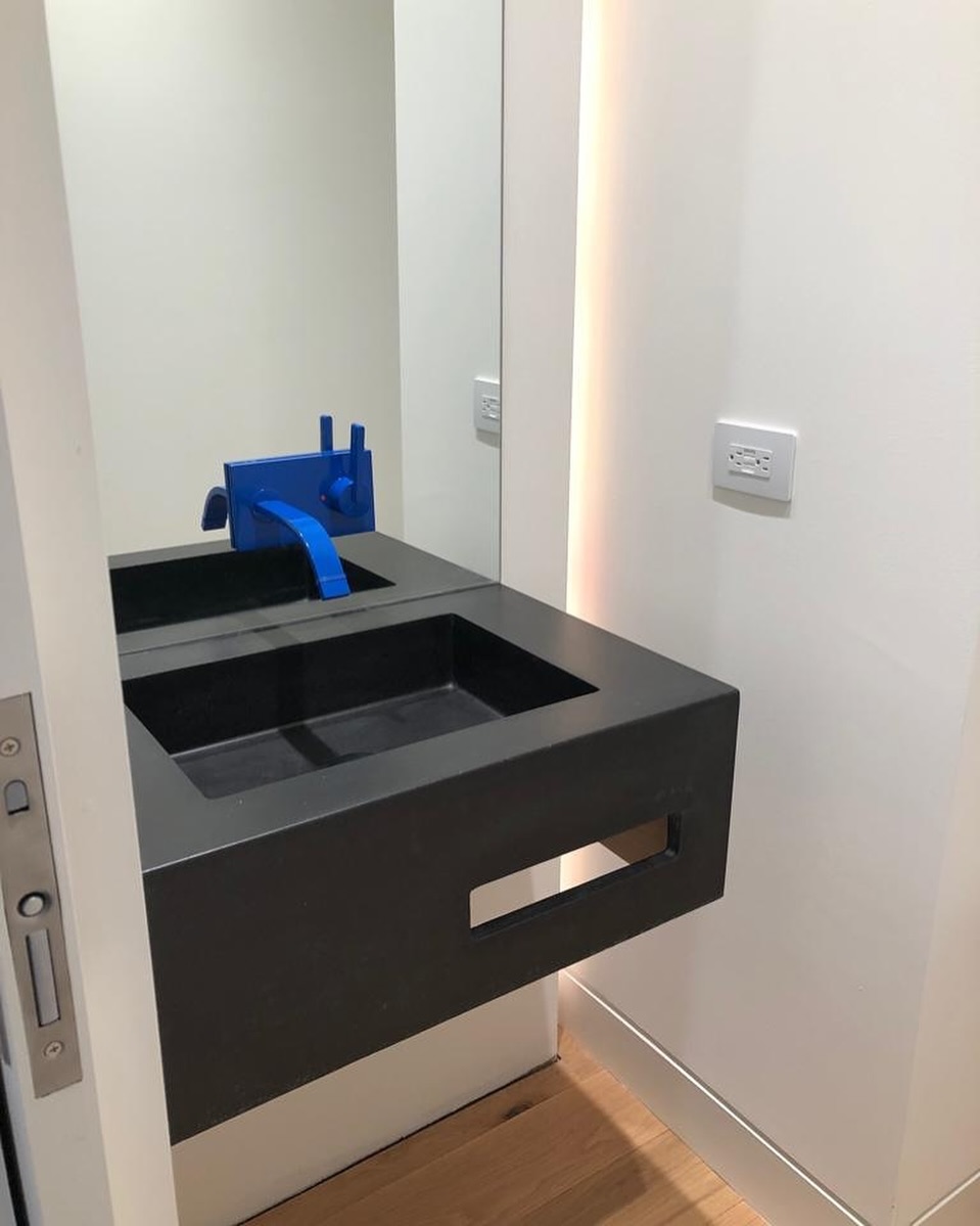 Sleek. Sculptural. Functional.
This custom black concrete sink features an integrated towel-holder cut-out, designed as one seamless architectural piece. Minimal lines, maximum impact. 🖤
.
.
#TorontoDesign #GTADesign #CanadianDesign