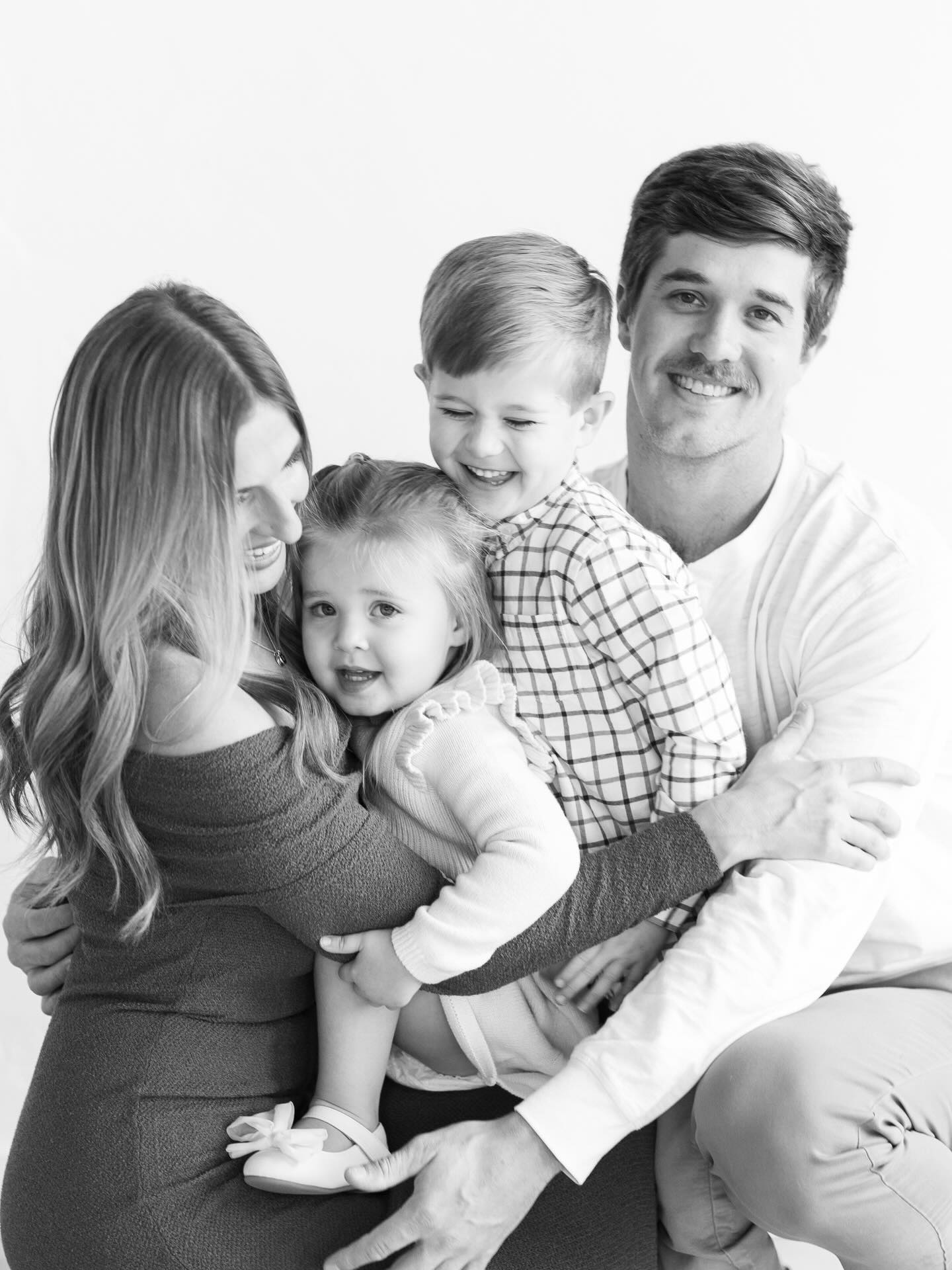 I love capturing this beautiful family in every season of their lives!
We are slowly easing into the new year after the busy holiday season and planning out some fun things for this year! I also shared some of my goals that I have for the year in my stories yesterday.
One of those goals is to be inspired and to do more of what I love and enjoy. So we will be planning some family camping trips, fun shoots, and just slowing down a bit to enjoy this motherhood season I’m currently in 🫶🏻
What are some things you are excited for this year or have goals for?
#greenbayfamilyphotographer #greenbayphotographer #themotherhoodanthology