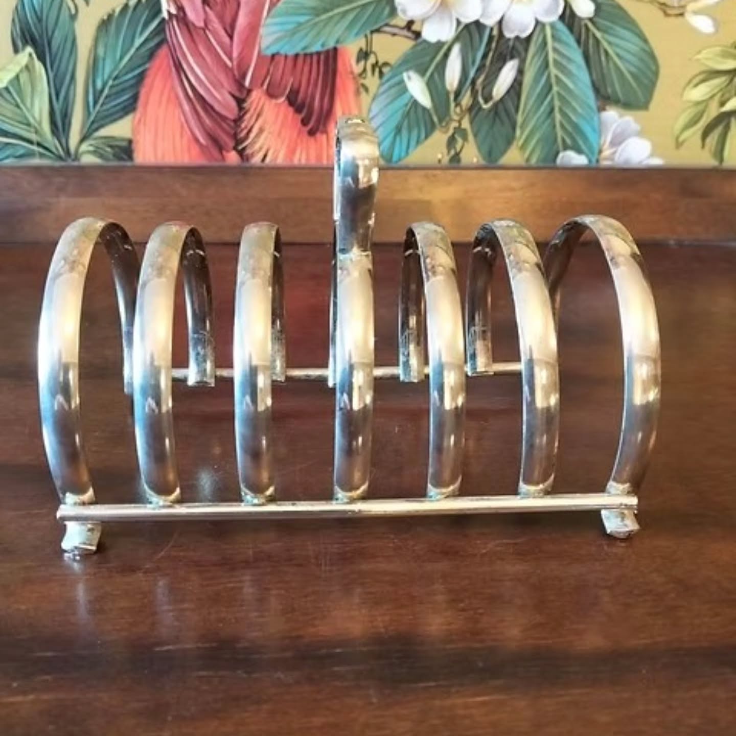 Vintage early to mid 20th century silver plate ( no hallmarks) 6 toast rack | https://share.google/n5Rc4AcuKlfdUrTi3