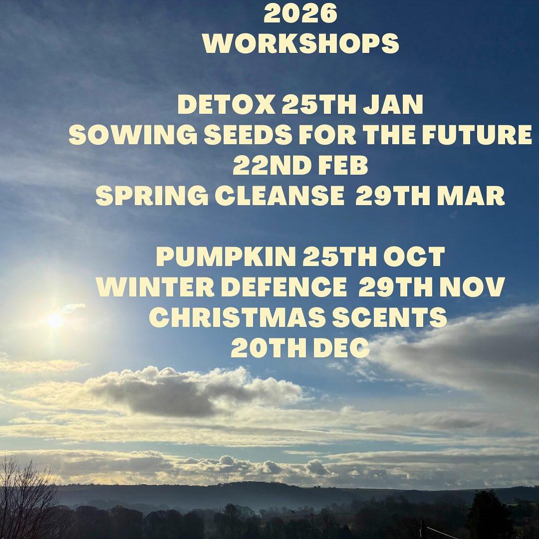 Save the dates!
All the dates for this years 2hr workshops
.
January detox
60 mins vinyasa
40 mins yin
20 min mindful meditation
A bottle to take home and detox tea
Message to book your spot
.
#plymflowyoga #yoga #yogapractice #flowyoga #vinyasa #vinyasaflow #yogaclass #plymstock #plymouth #yealmpton #yealmptoncommunitycentre #brixtondevon #southhams #devon #yogaworkshop #yin #meditation