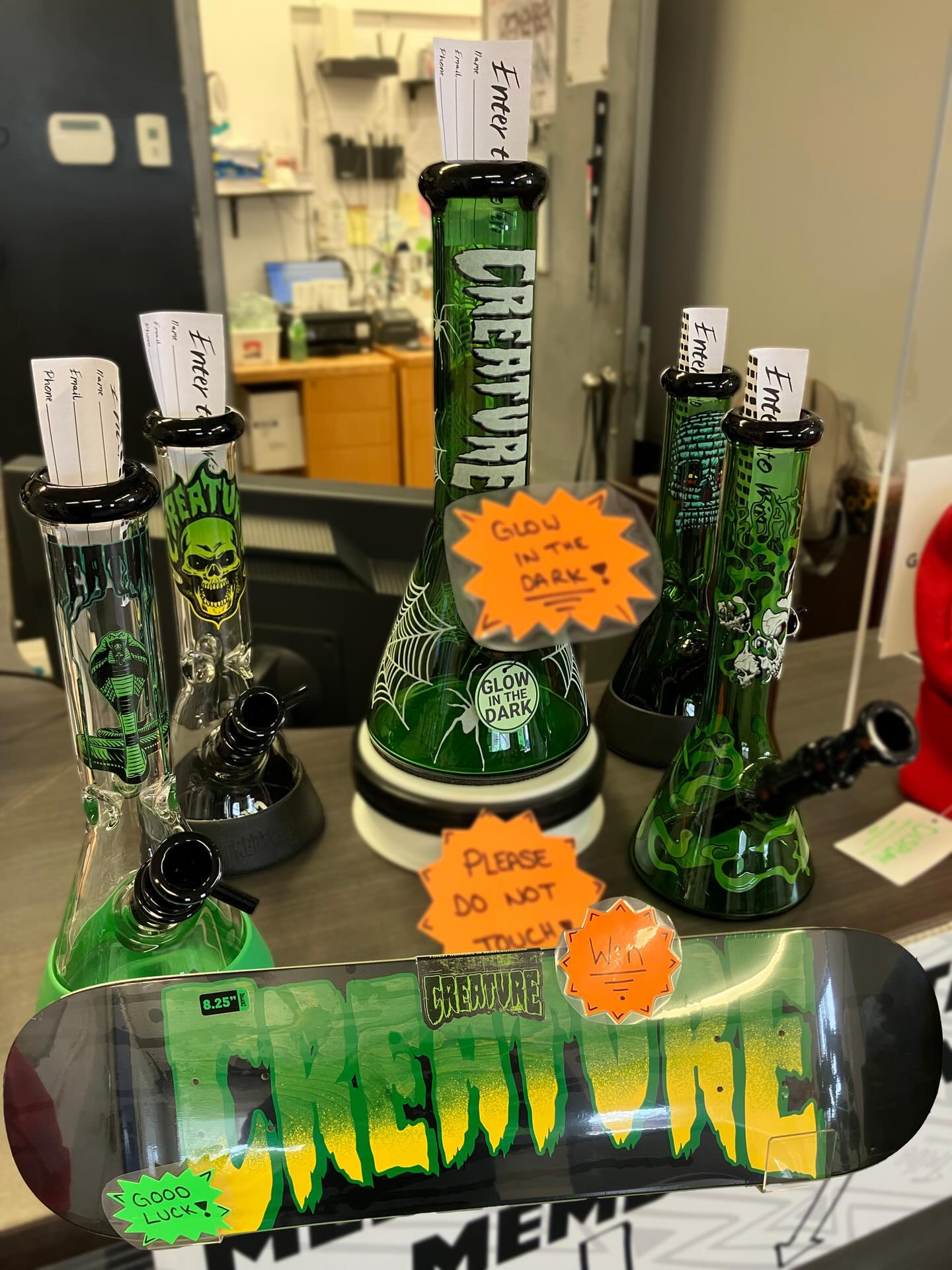 BUY A CREATURE X GEAR BONG AND WIN!
Purchase one of these Creature Skateboards X Gear Bongs and get entered for you chance to win this Creature Skateboard!
Bong will be drawn once all the bongs are gone!